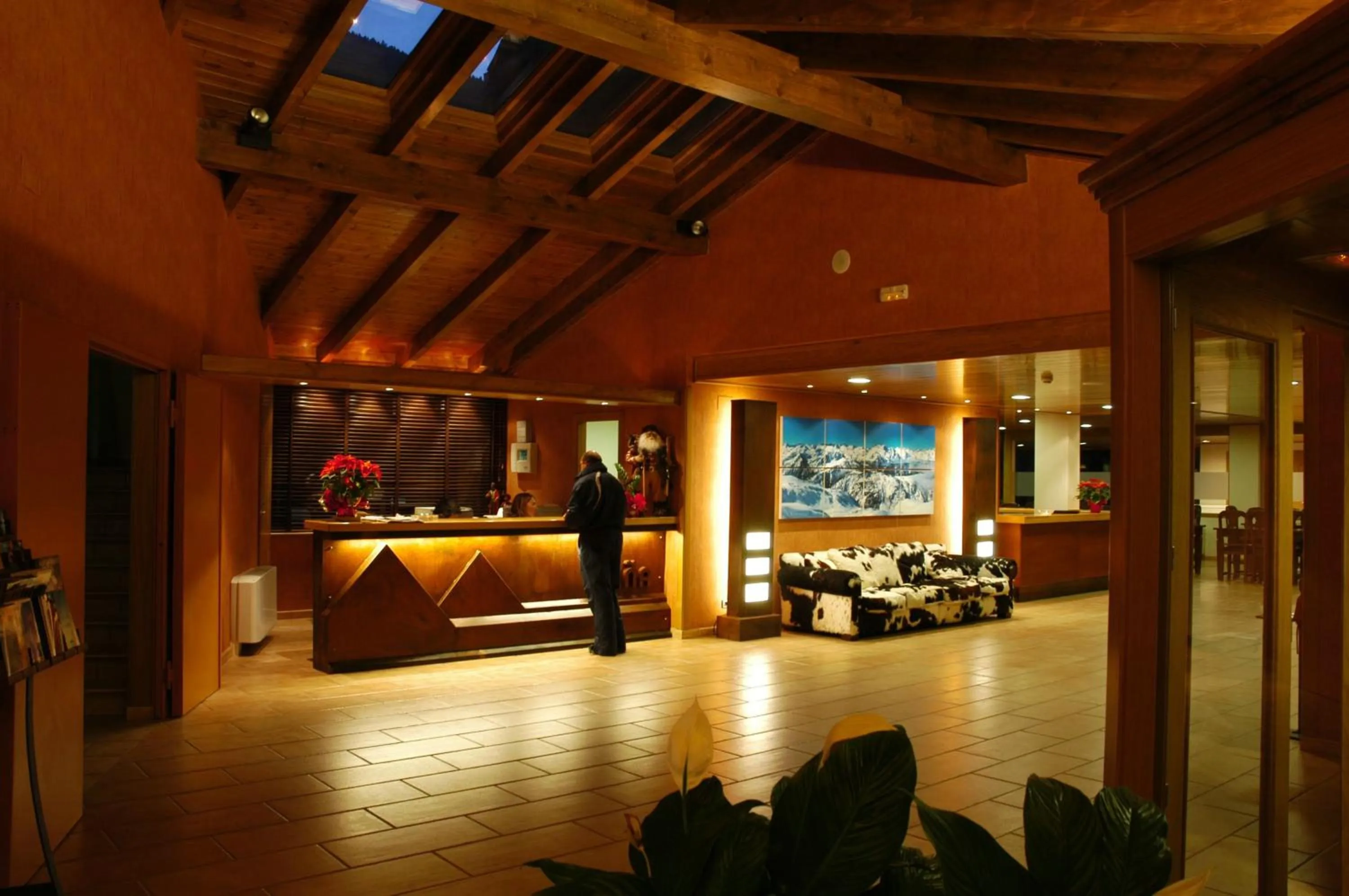 Lobby or reception in Hotel & Restaurante Peña