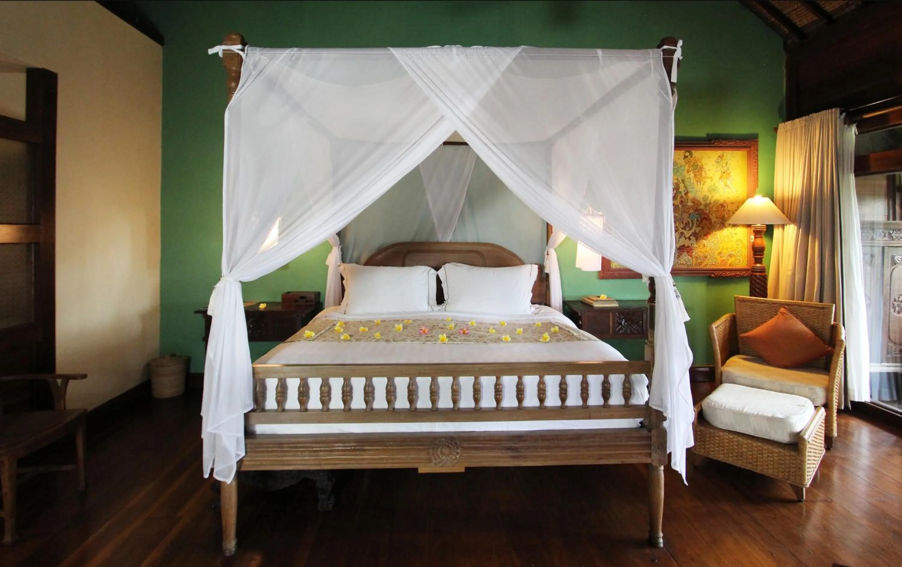 Bed in Hotel Tugu Bali