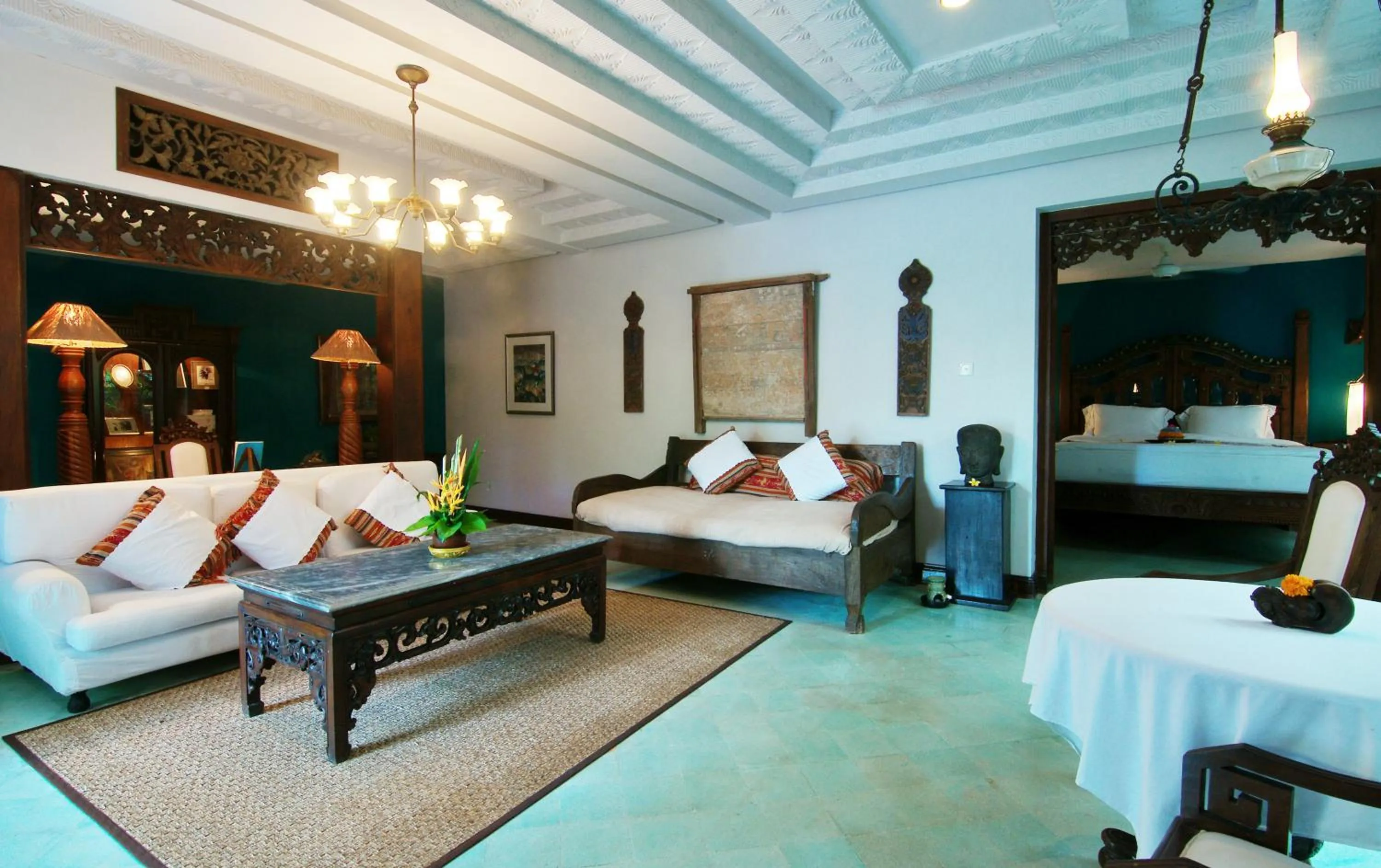 Photo of the whole room, Bed in Hotel Tugu Bali