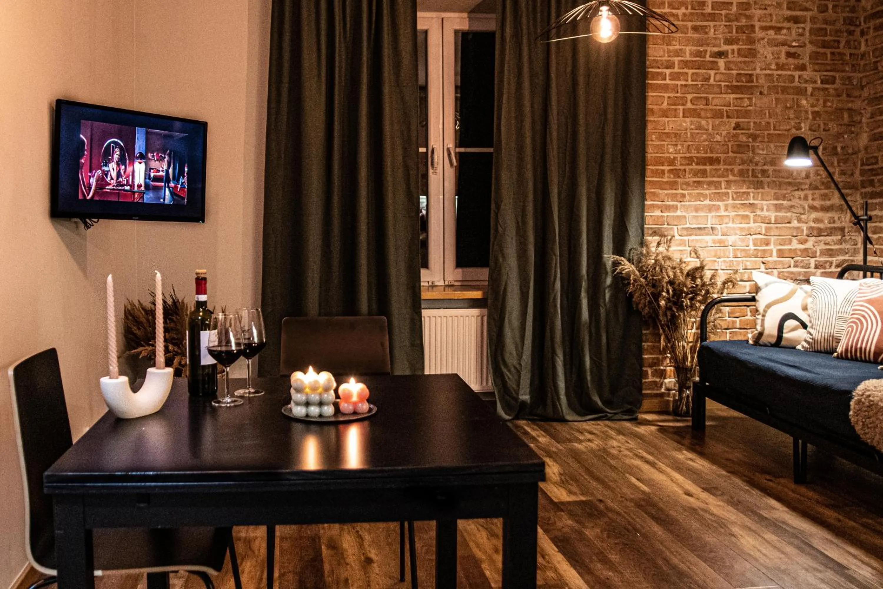 TV and multimedia, Bed in Wine Apartments