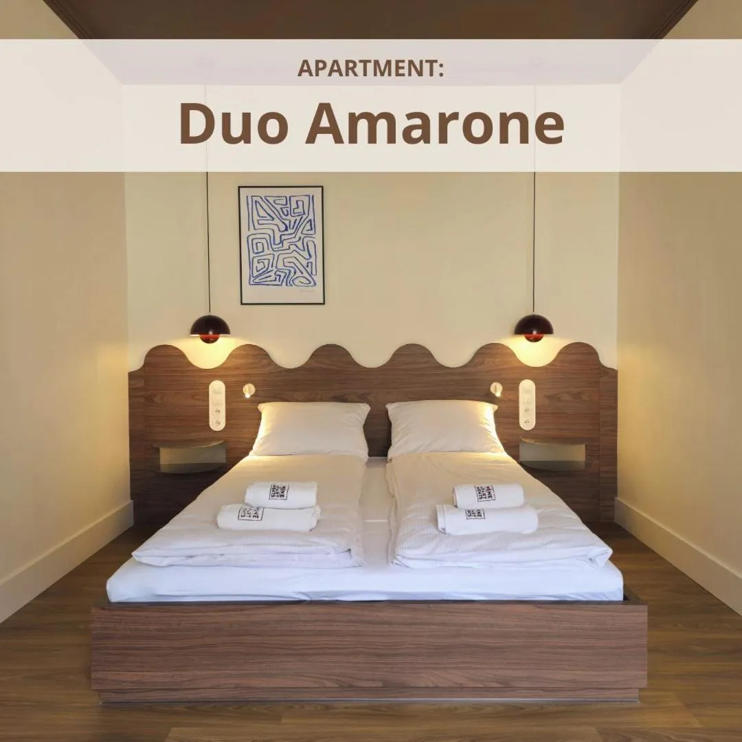 Photo of the whole room, Bed in Wine Apartments