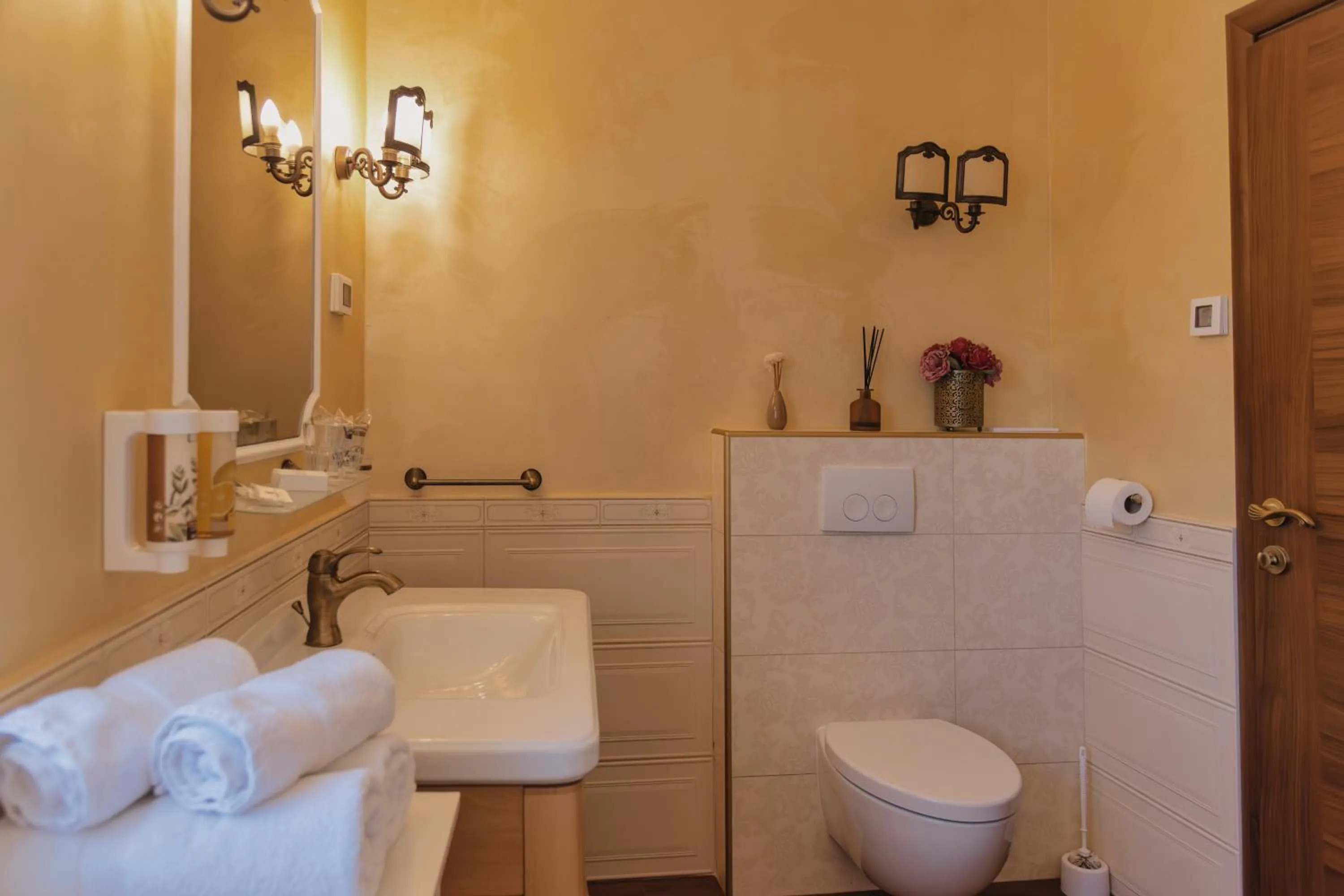 Bella & Stella rooms