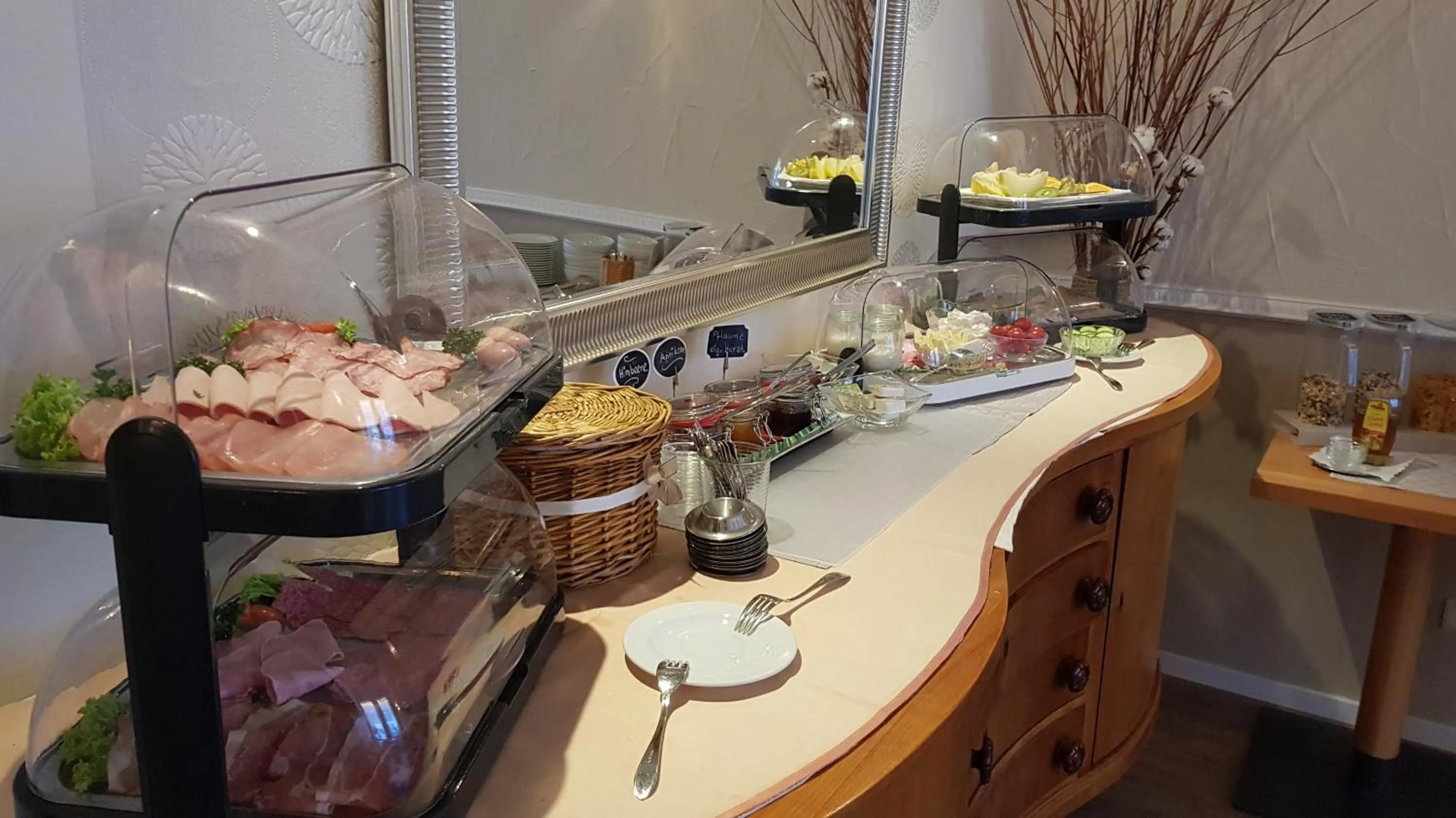 Restaurant/places to eat in Aparthotel am Kurpark