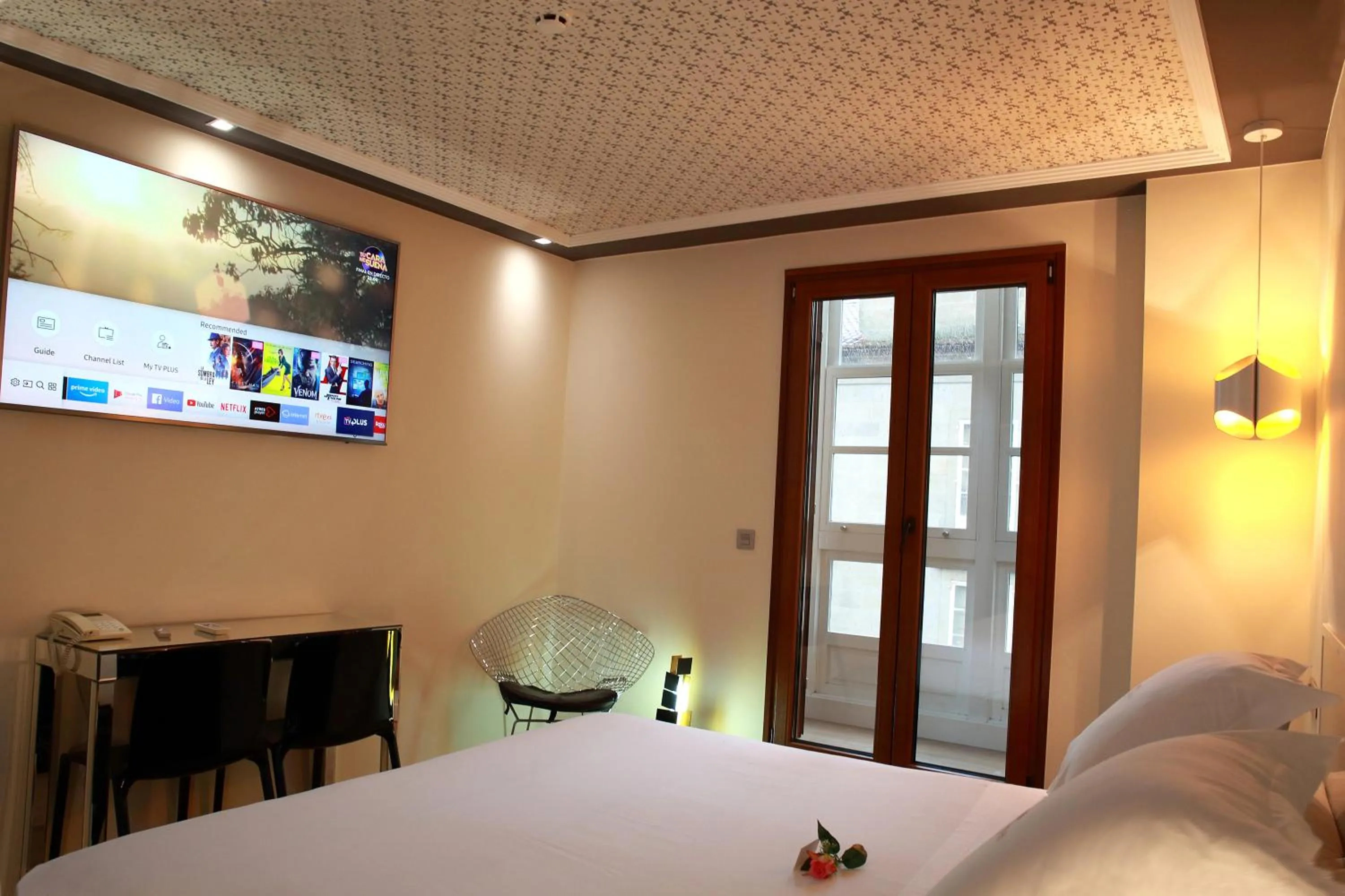 TV and multimedia, Bed in Casas Reais Boutique