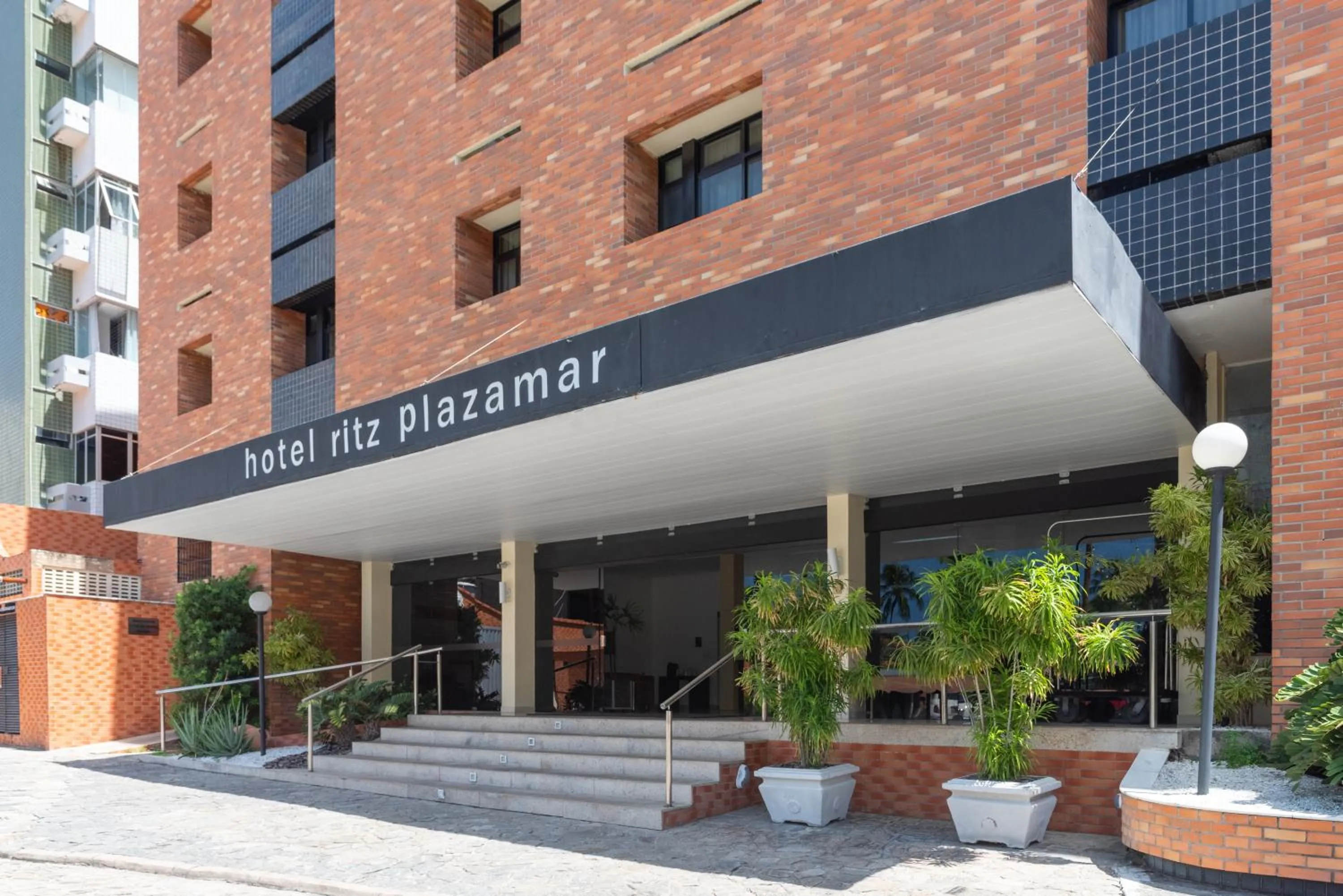 Facade/entrance in Ritz Plazamar Hotel