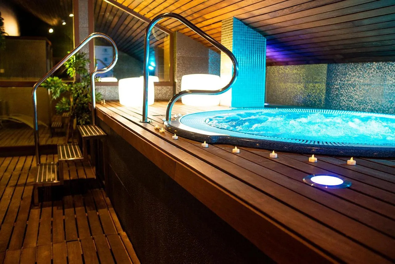 Double or Twin Room with Spa Access in Hotel Sancho Abarca Petit SPA