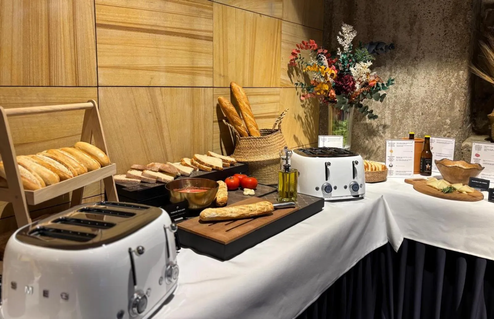 Buffet breakfast in Hotel Sancho Abarca Petit SPA