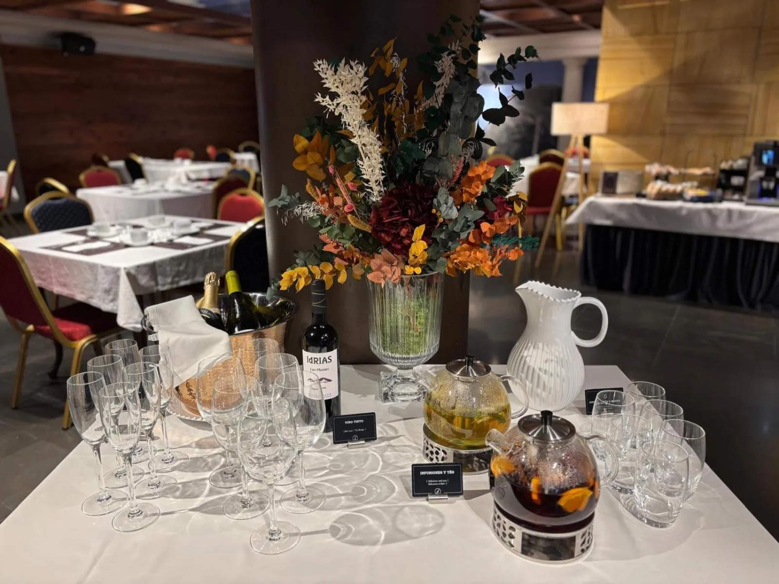 Buffet breakfast in Hotel Sancho Abarca Petit SPA