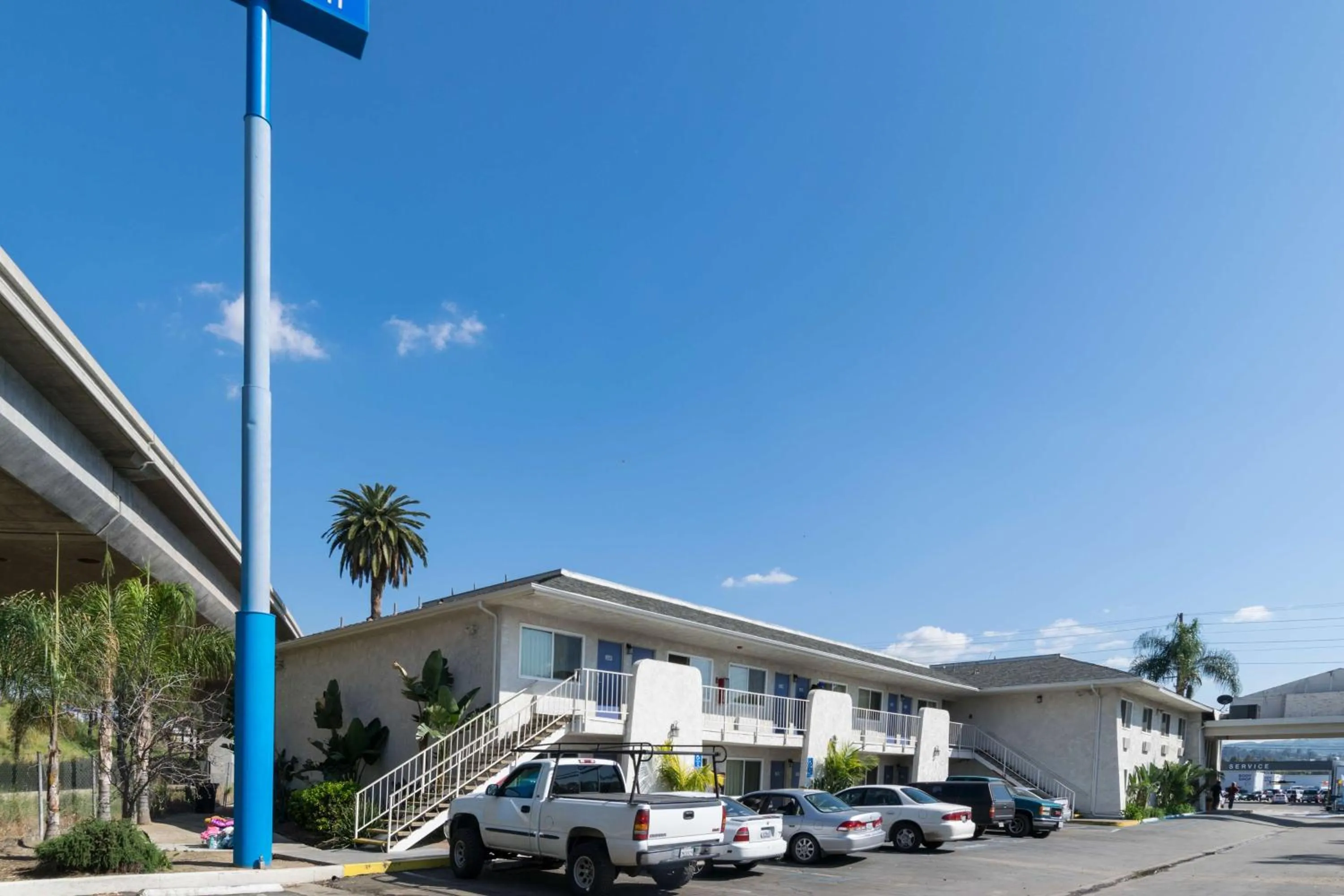 Property building in Motel 6-Redlands, CA