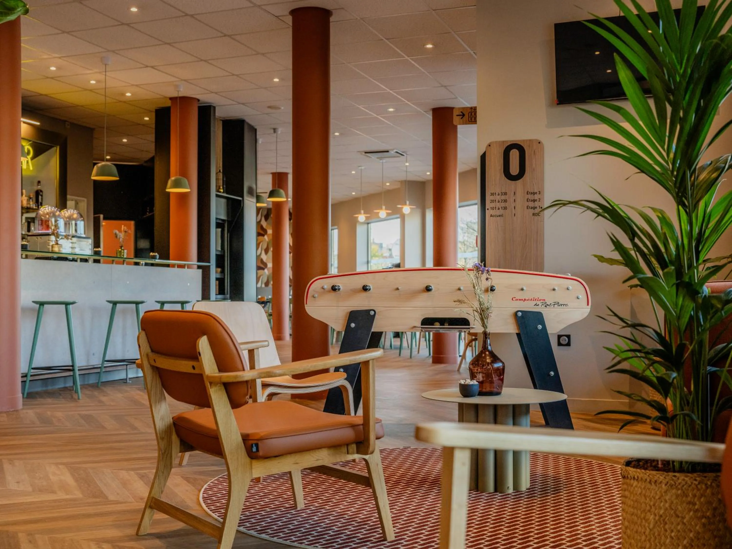 Lobby or reception in B&B HOTEL Maubeuge Gare
