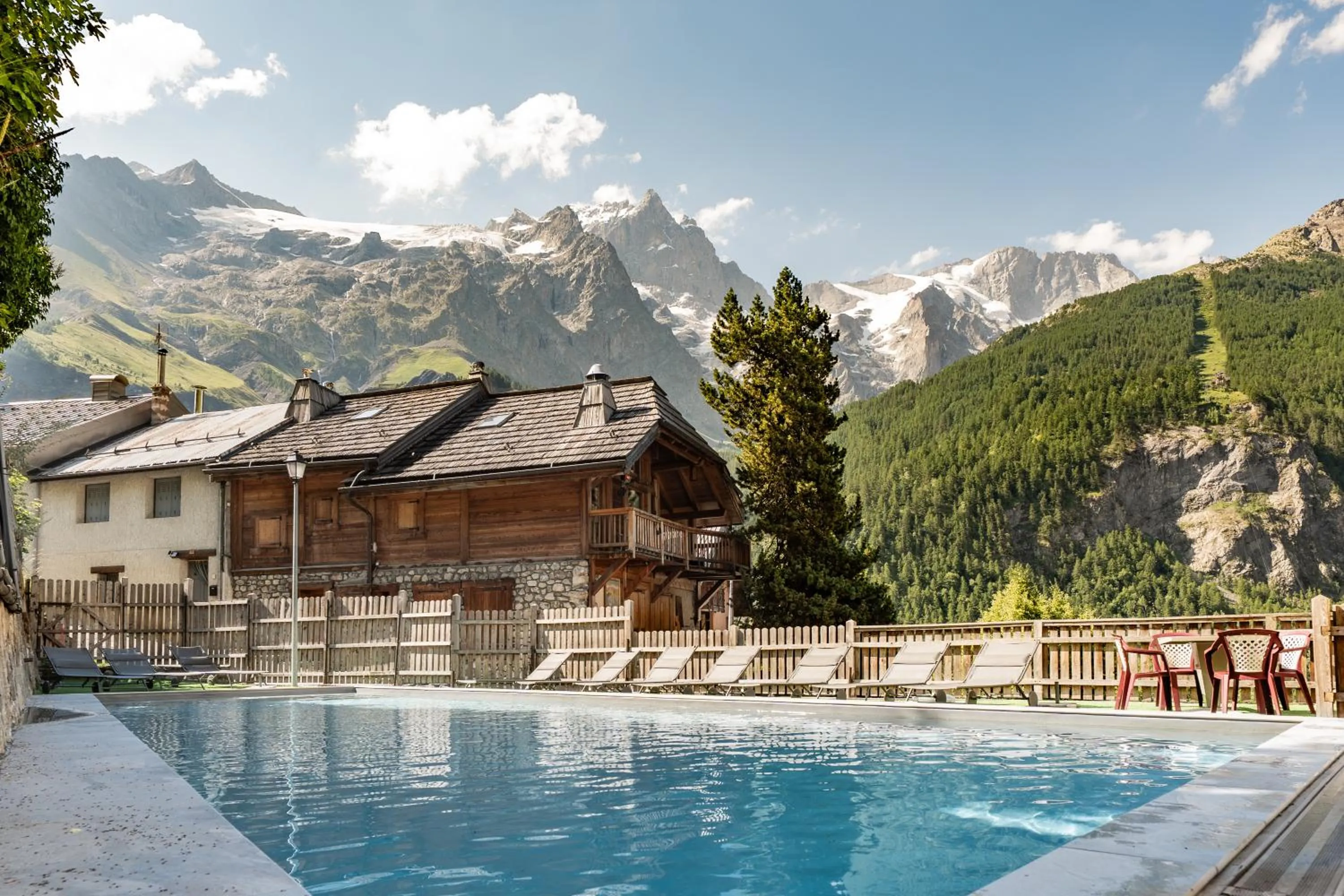 Mountain view in Hotel Castillan