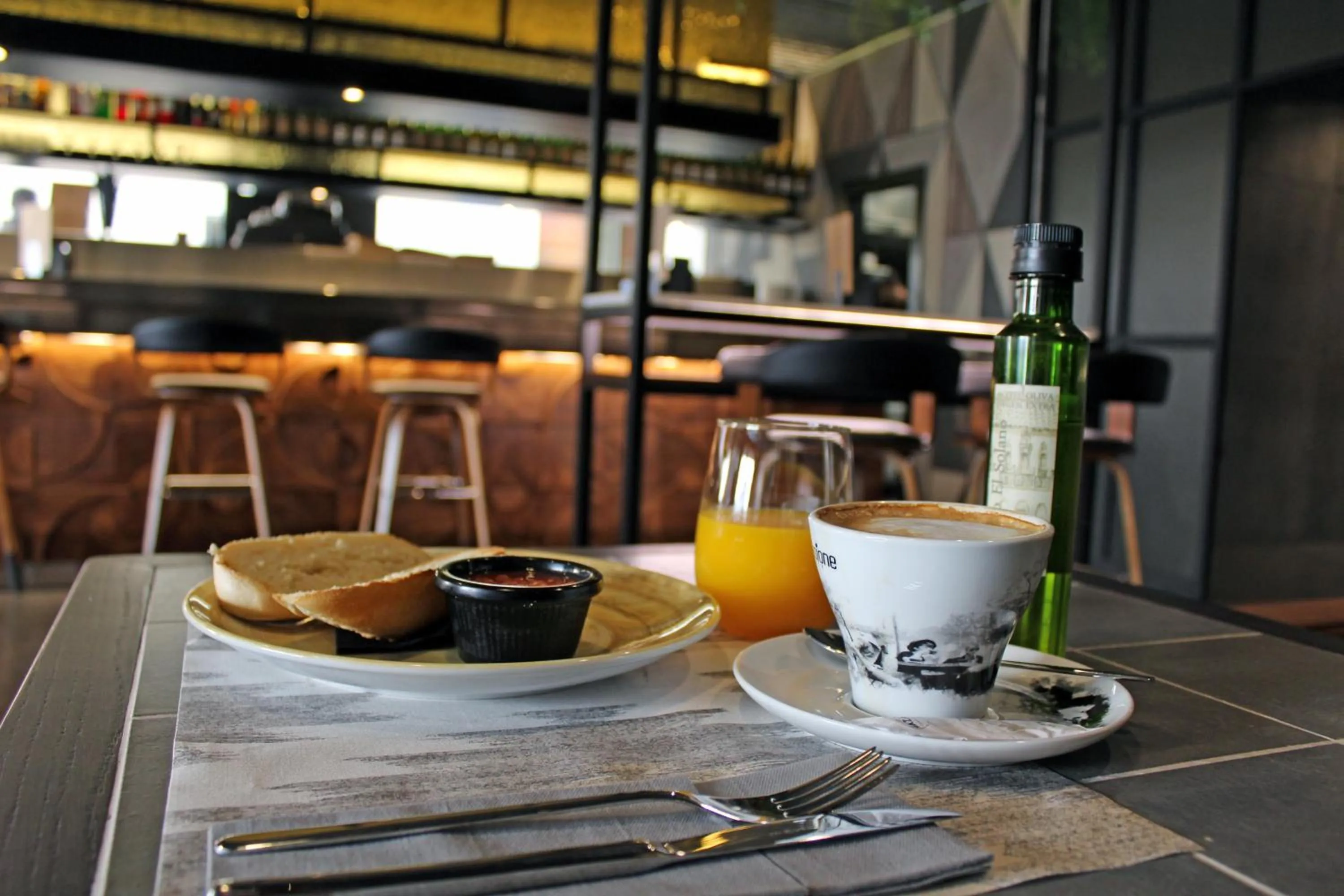 Breakfast in Málaga Premium Hotel