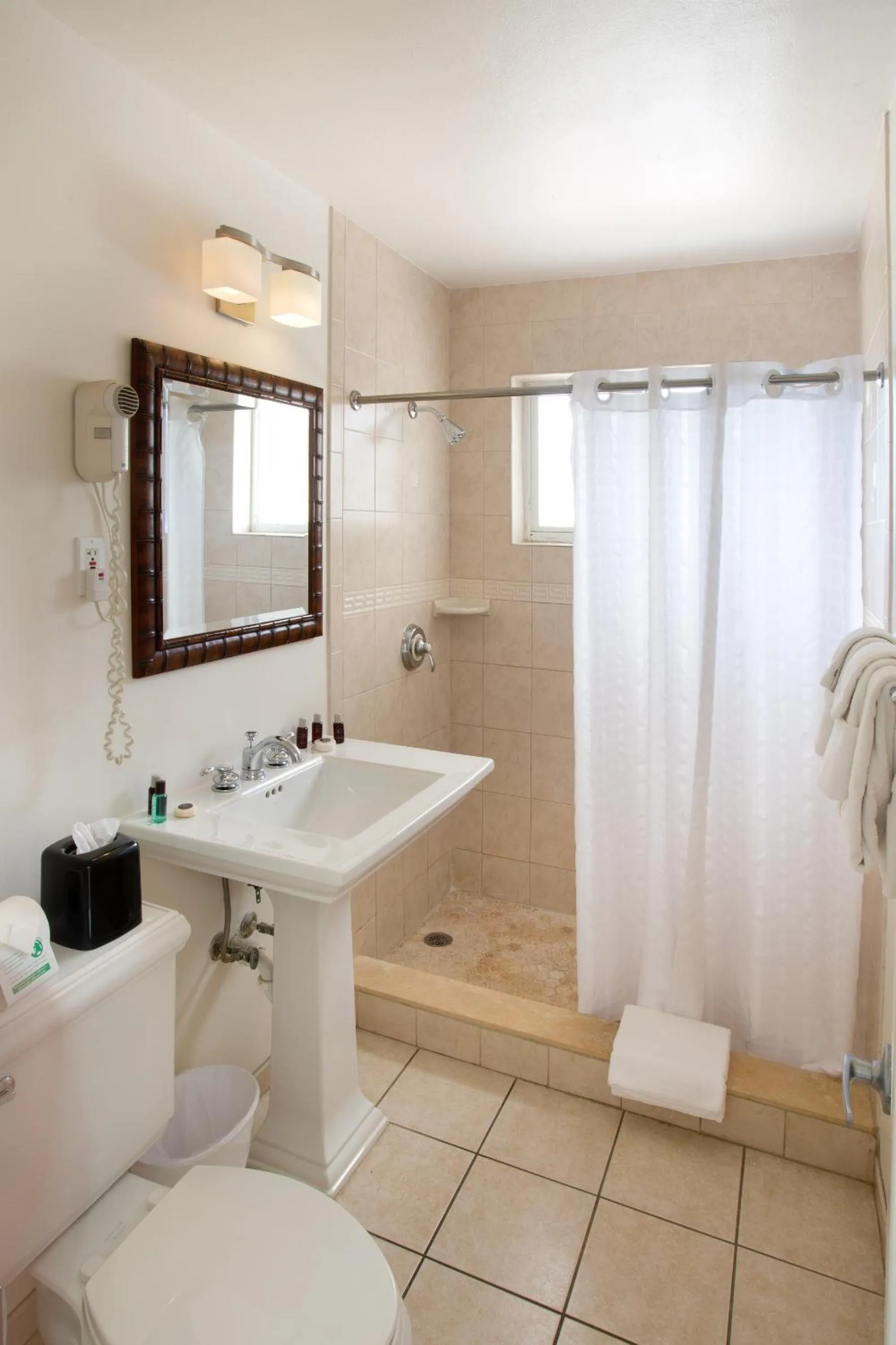 Shower in The Grand Resort and Spa & Worthington All Male