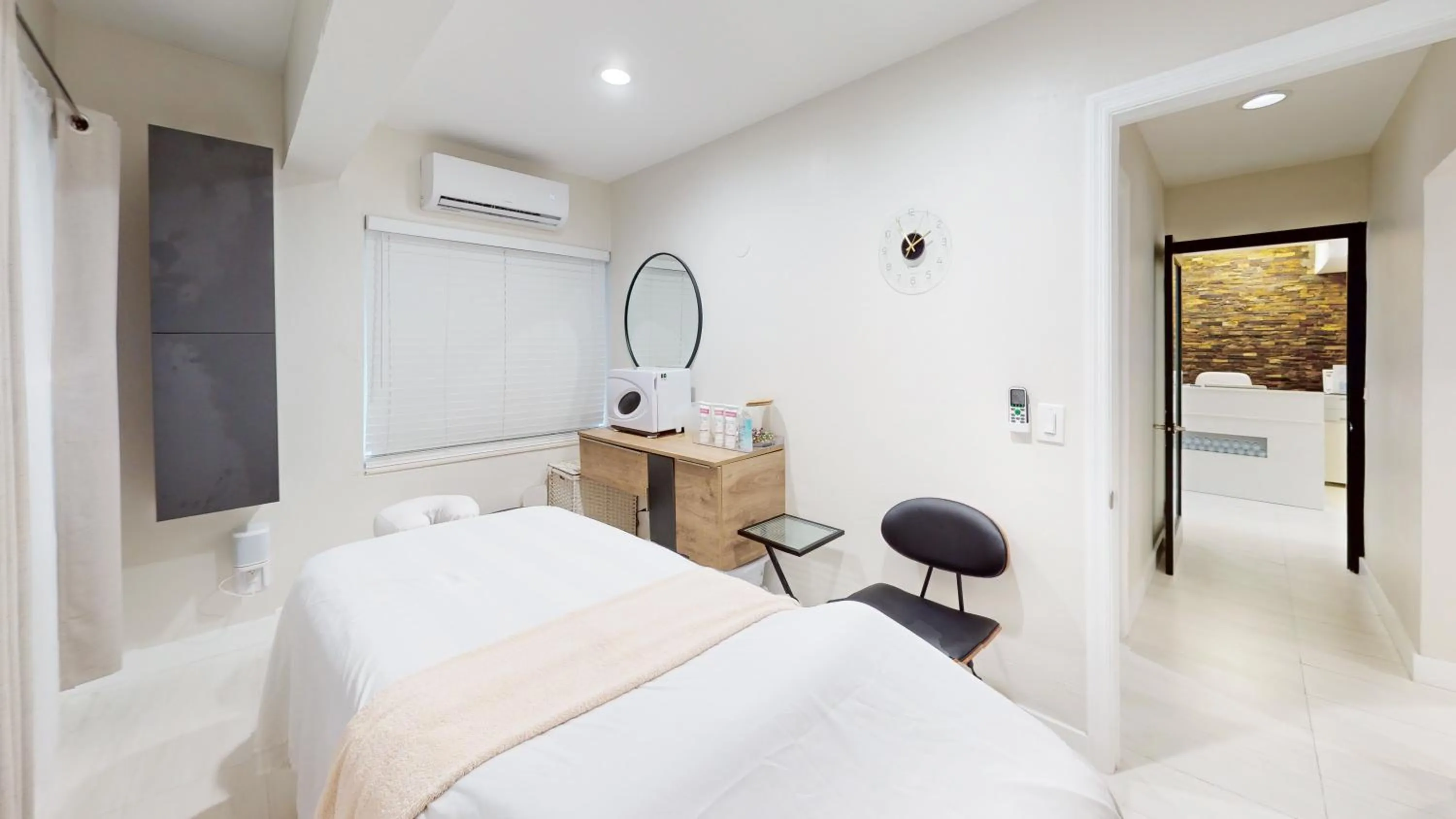 Spa and wellness centre/facilities, Bed in The Grand Resort and Spa & Worthington All Male