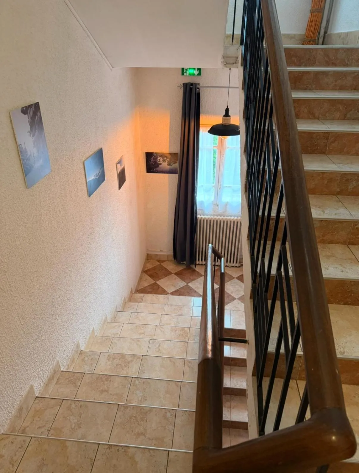 Property building in Hôtel - Pub Le Petit Bosquet