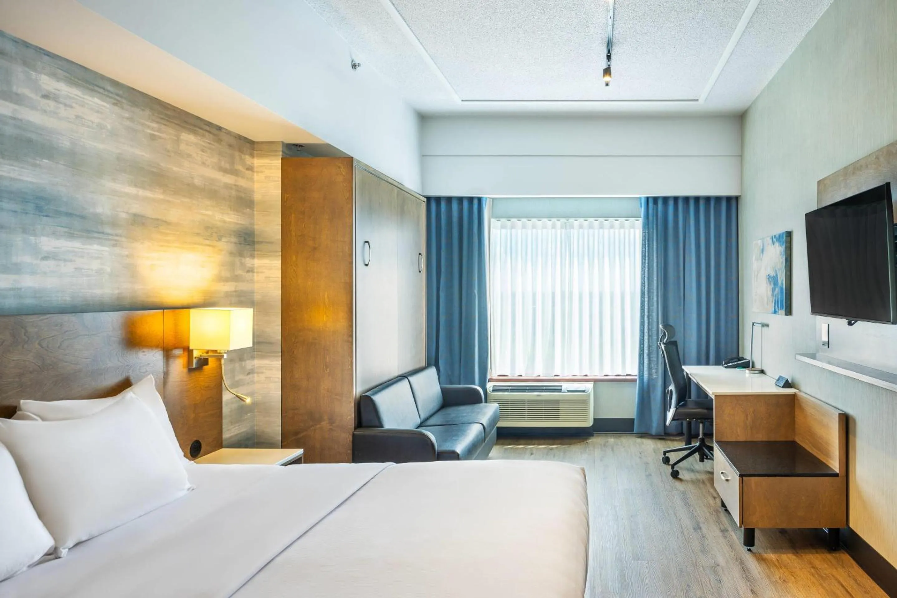 Bedroom, Bed in Quality Inn & Suites