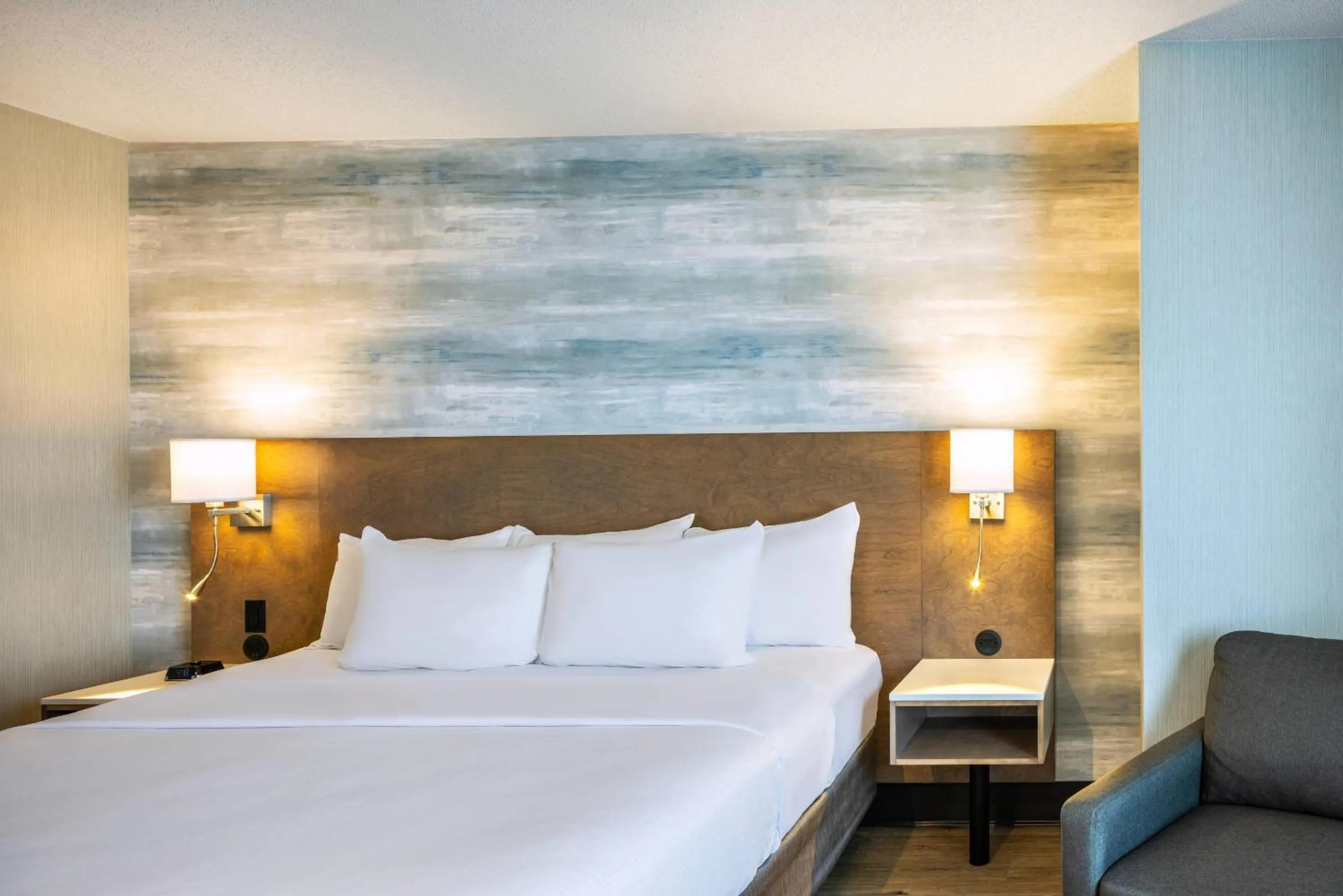 Bedroom, Bed in Quality Inn & Suites