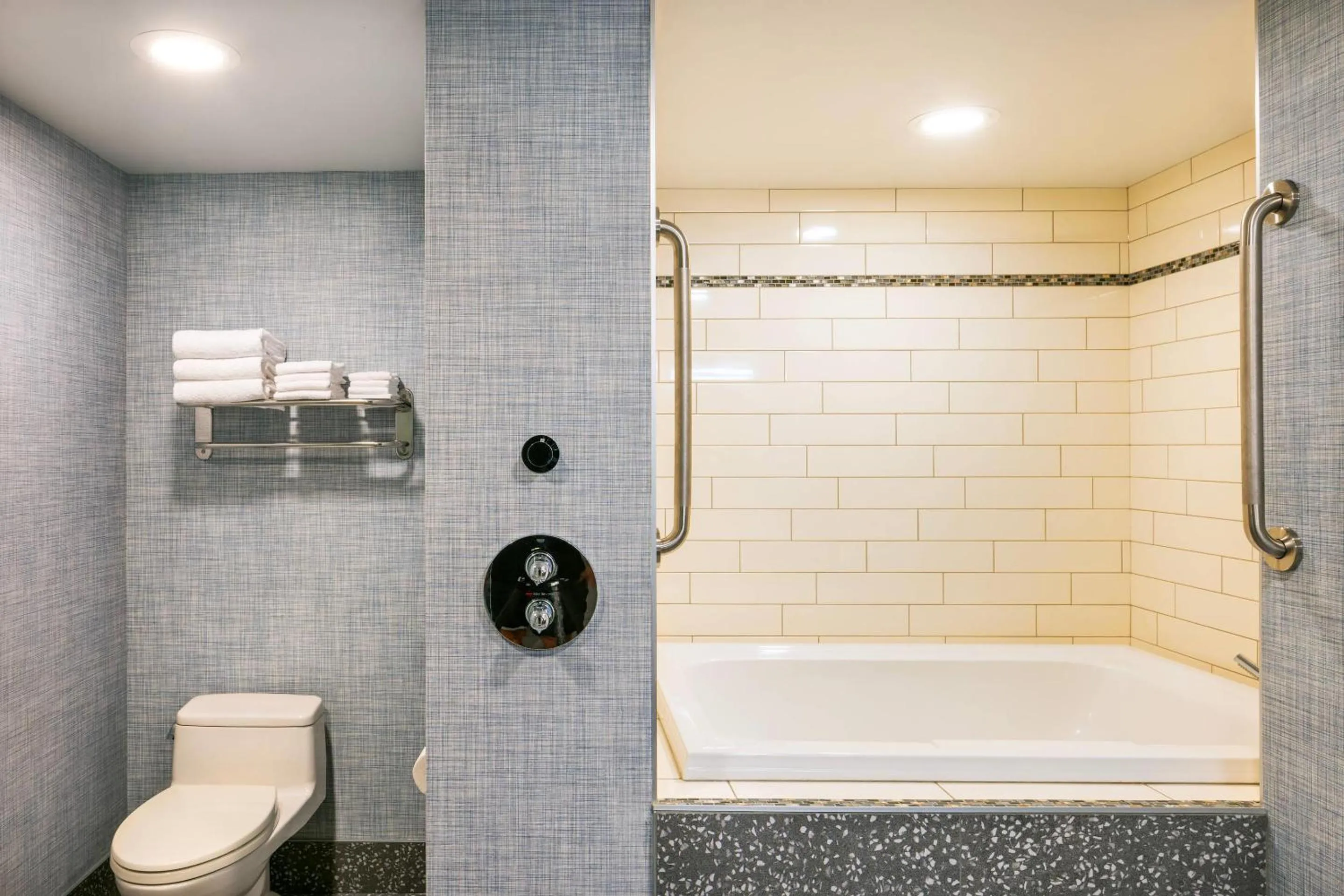 Bedroom in Quality Inn & Suites