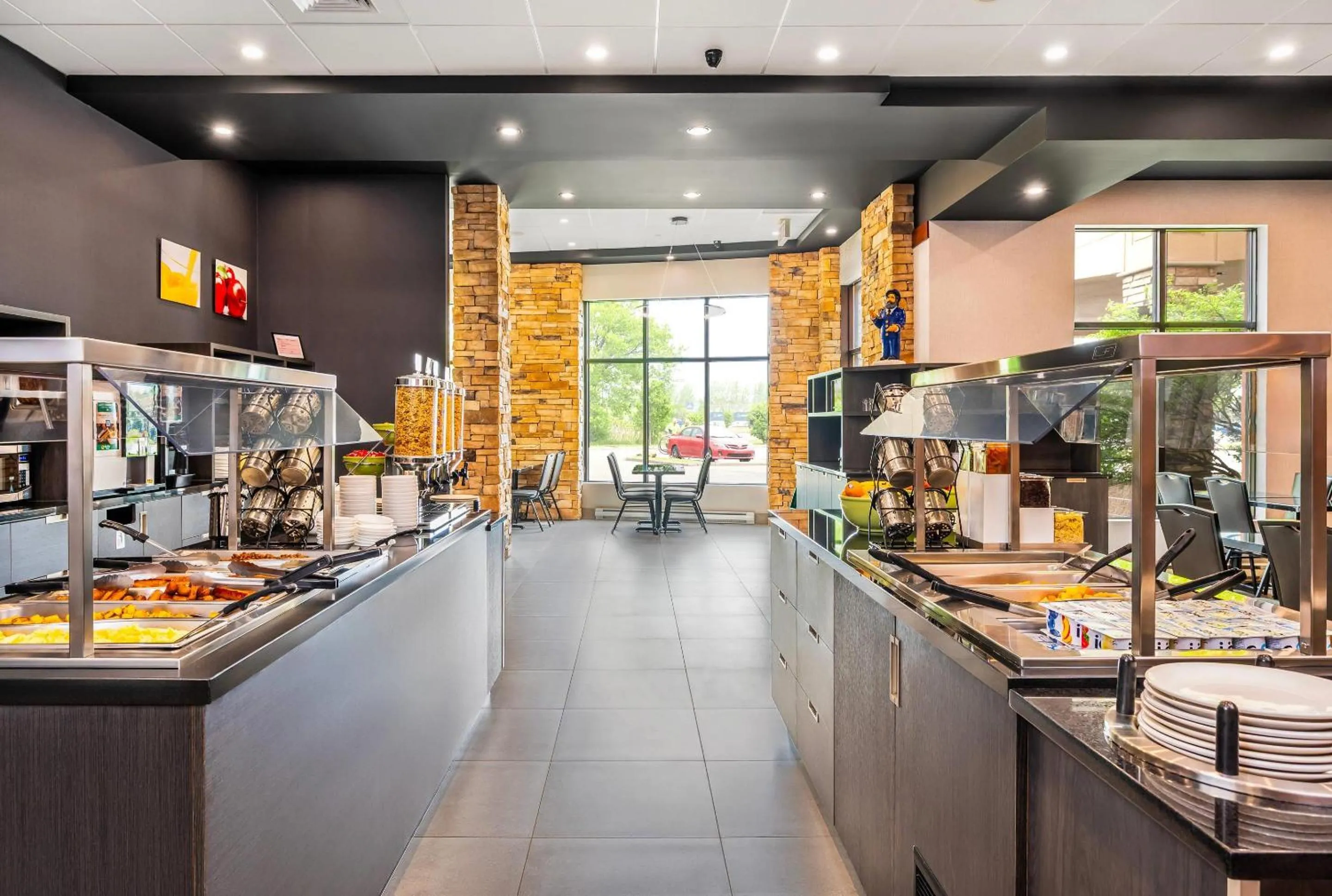 Breakfast in Quality Inn & Suites