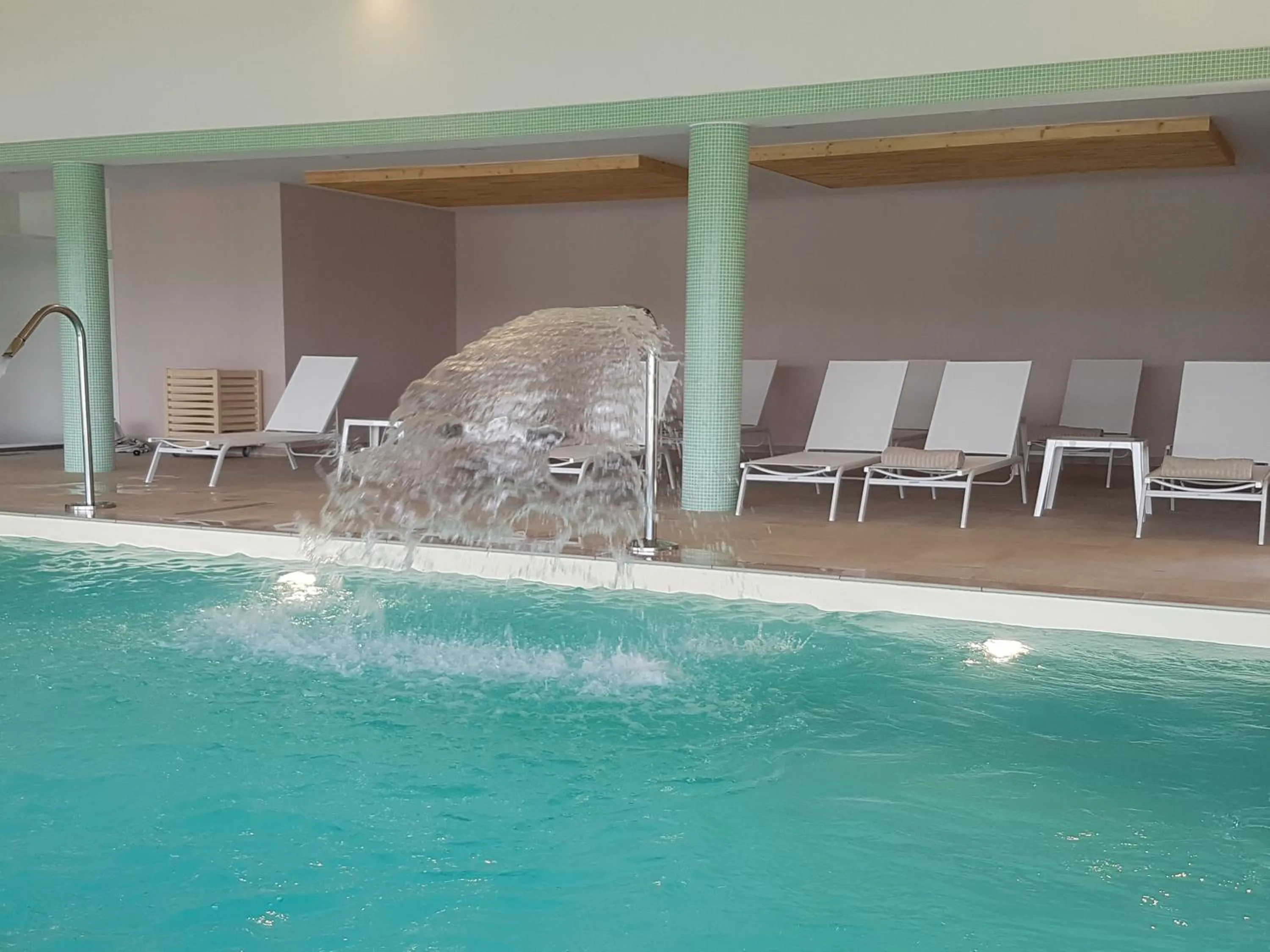 Swimming pool in Hotel Spa Les Rives Sauvages