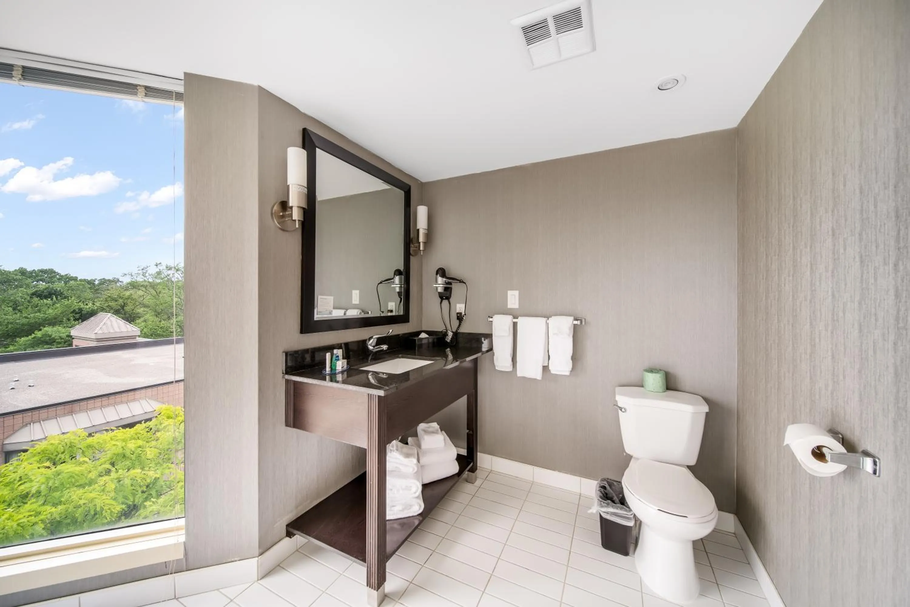 Ramada Plaza by Wyndham Niagara Falls