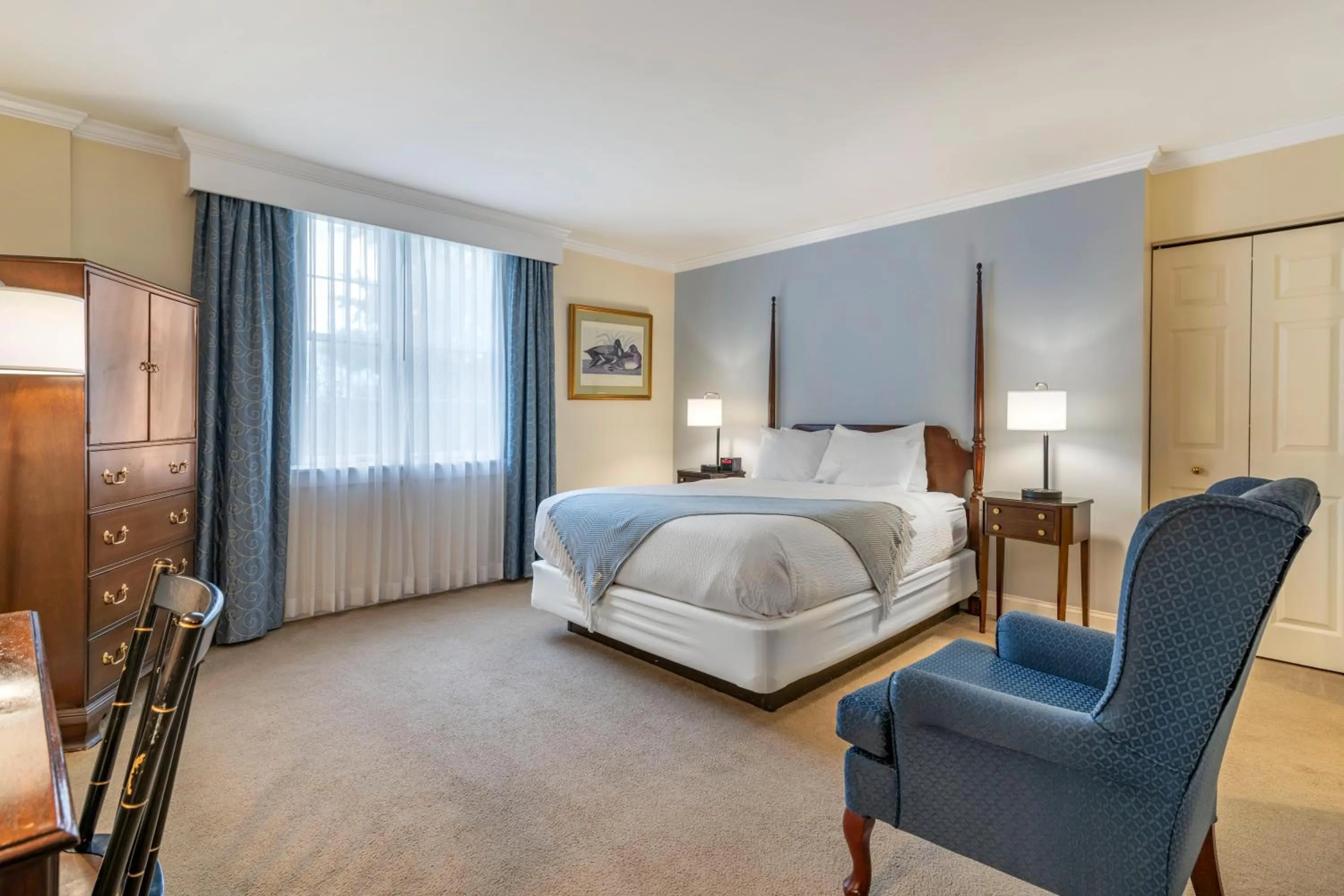 Bed in The Harraseeket Inn & Event House Freeport Downtown