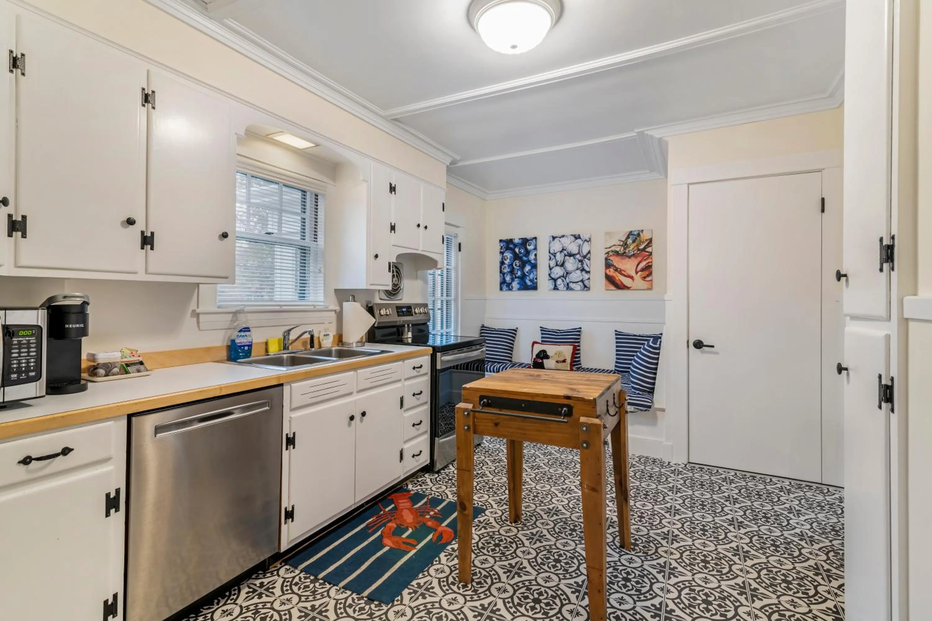 Kitchen or kitchenette in The Harraseeket Inn & Event House Freeport Downtown