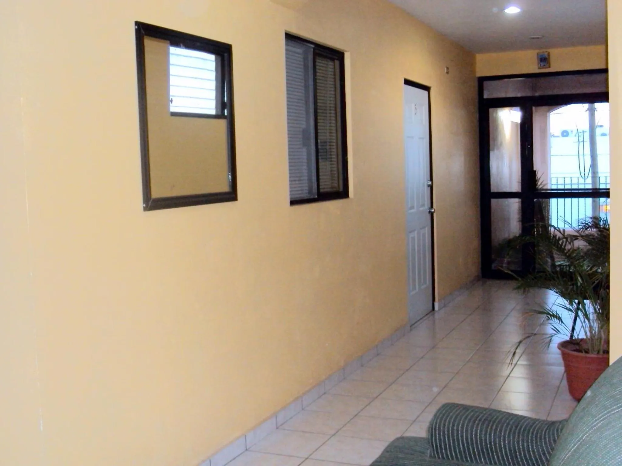 Lobby or reception in El Ejecutivo Aparthotel