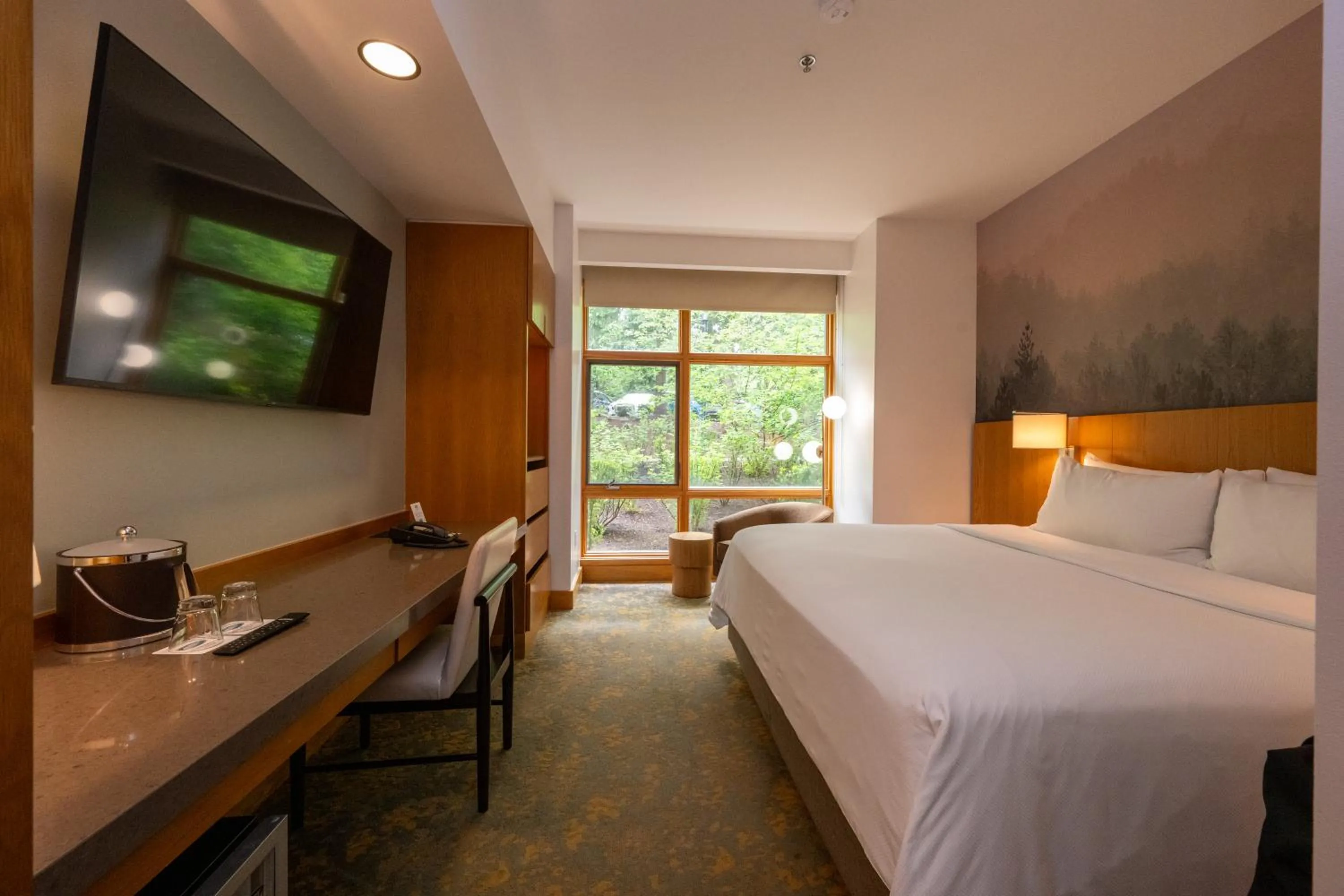 Bed in Cedarbrook Lodge