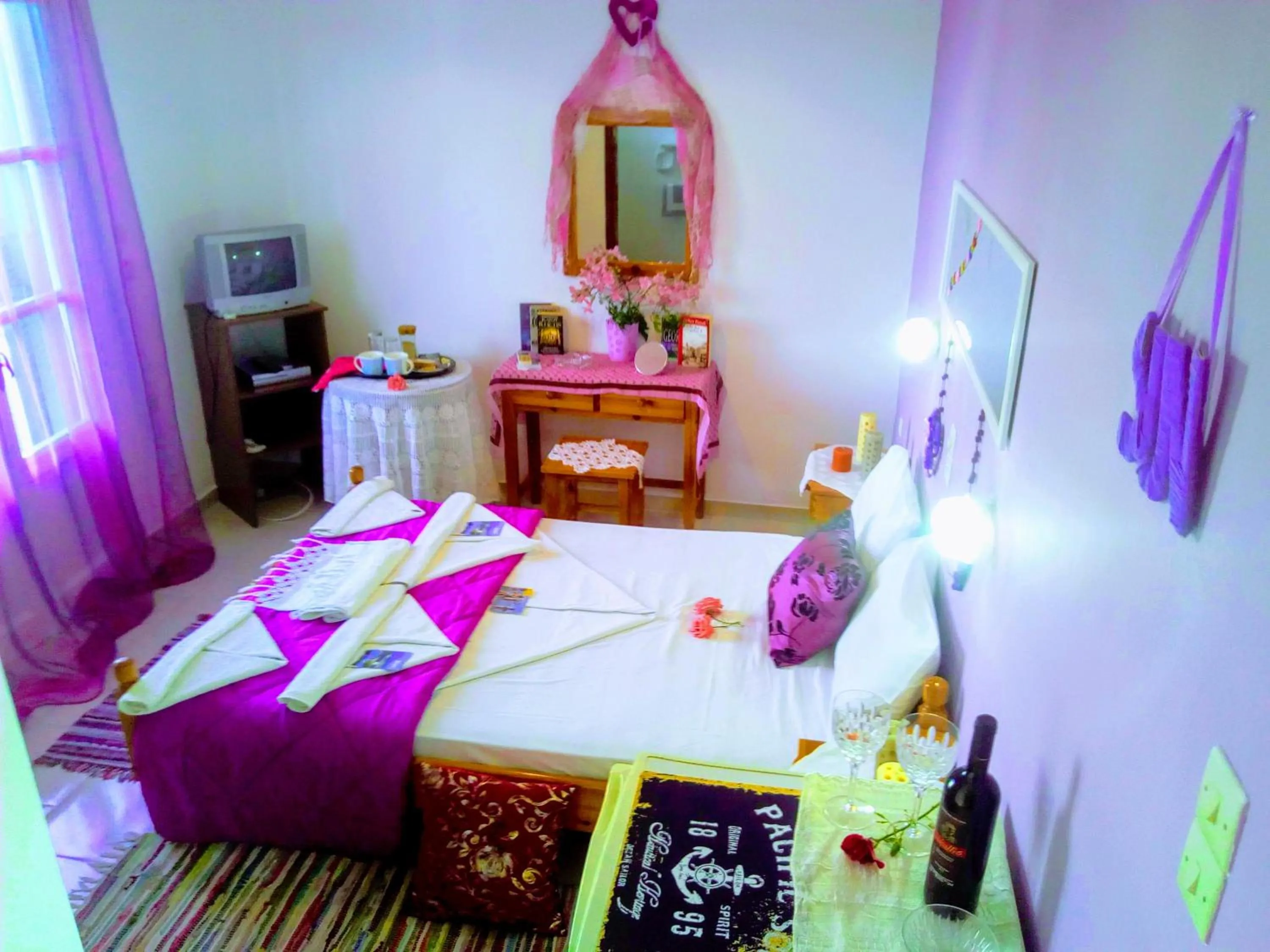 Bedroom in Paradisso Studios