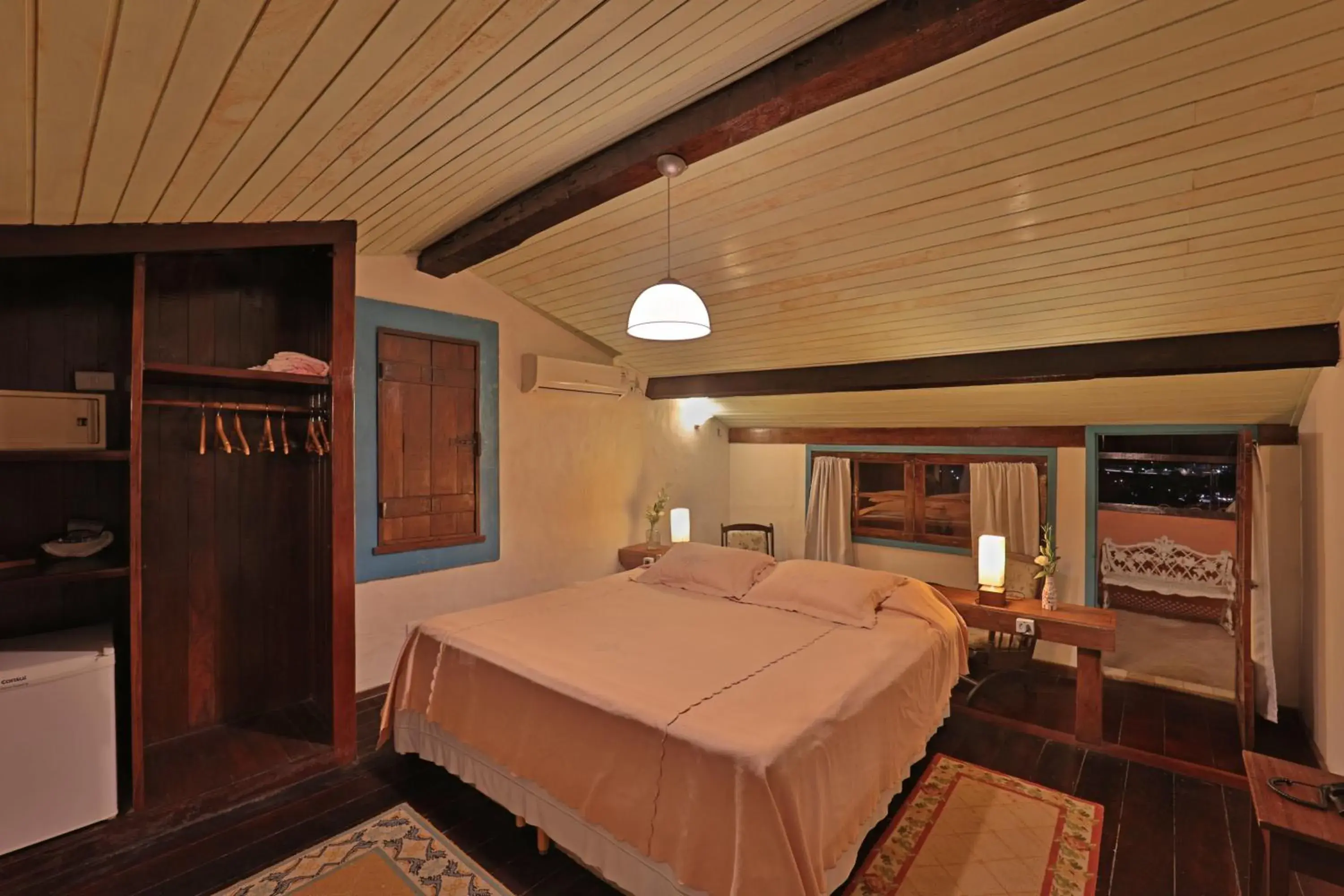 Triple Room with Balcony - single occupancy in Pousada do Amparo Triple Room with Balcony - single occupancy in Pousada do Amparo