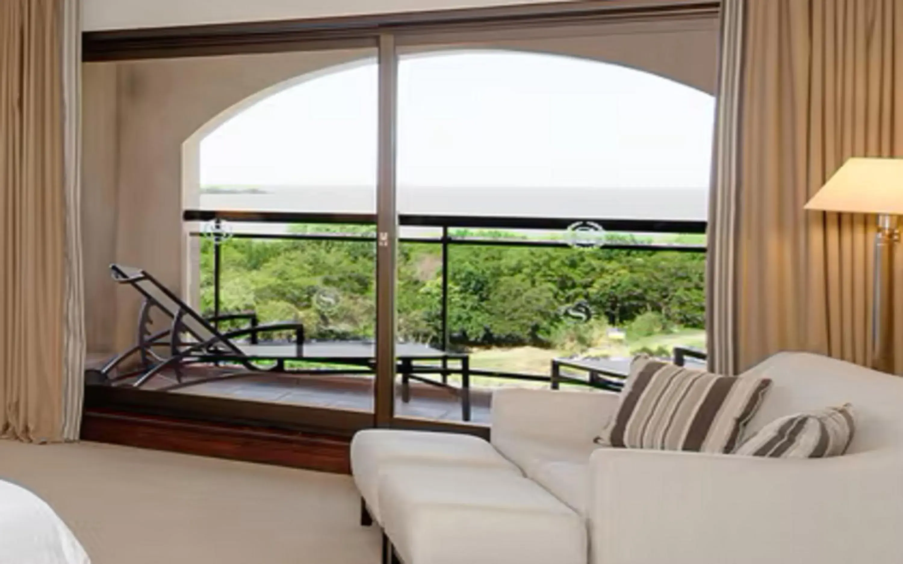 Suite, 1 King, River view, Balcony in Sheraton Colonia Golf & Spa Resort Suite, 1 King, River view, Balcony in Sheraton Colonia Golf & Spa Resort