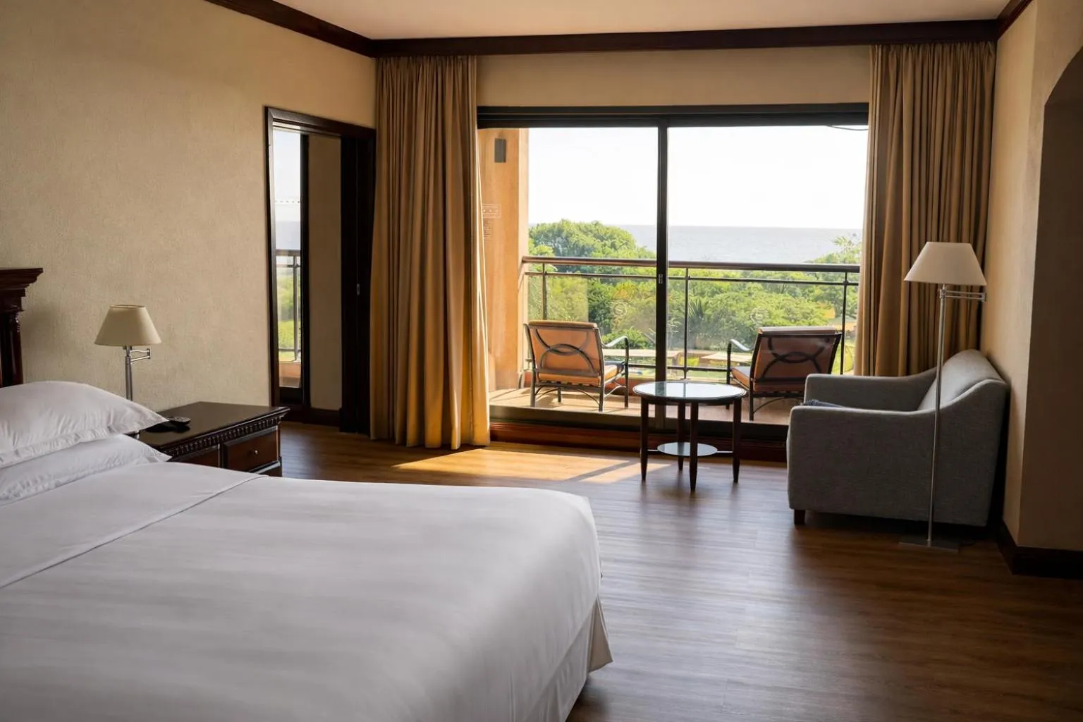 Bed in Sheraton Colonia Golf & Spa Resort