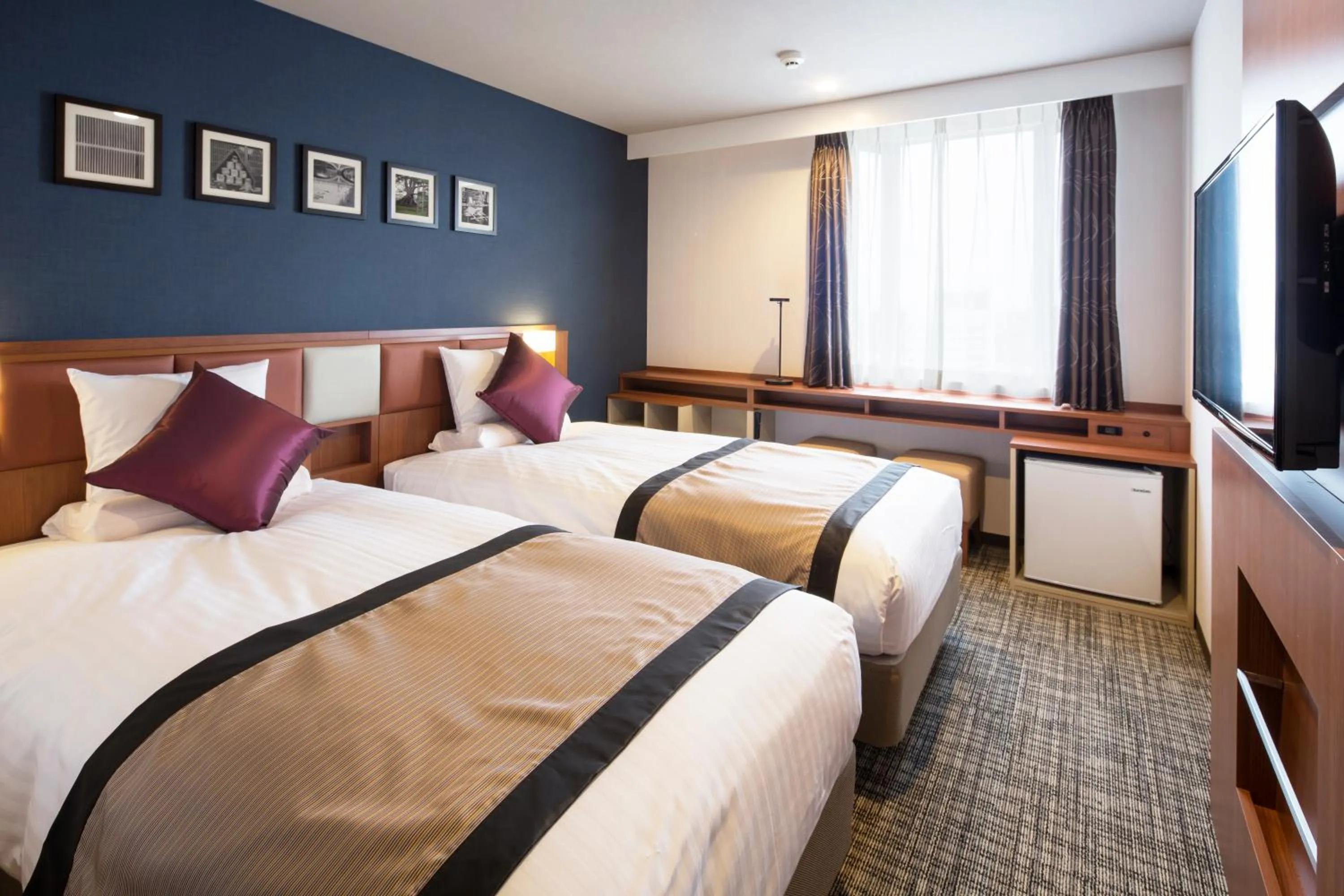 Photo of the whole room, Bed in HOTEL MYSTAYS Kanazawa Castle