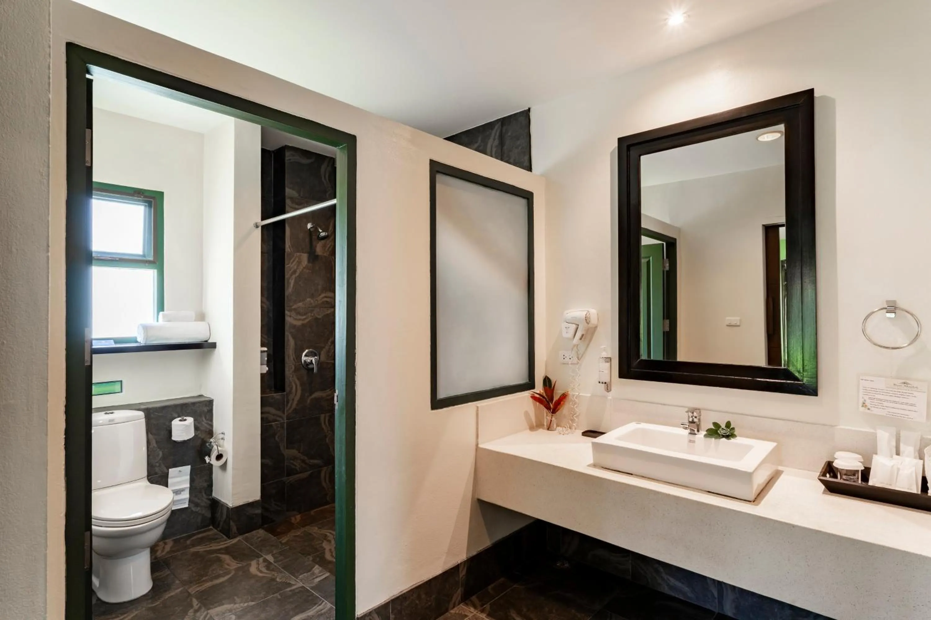 Shower in Baan Khaolak Beach Resort