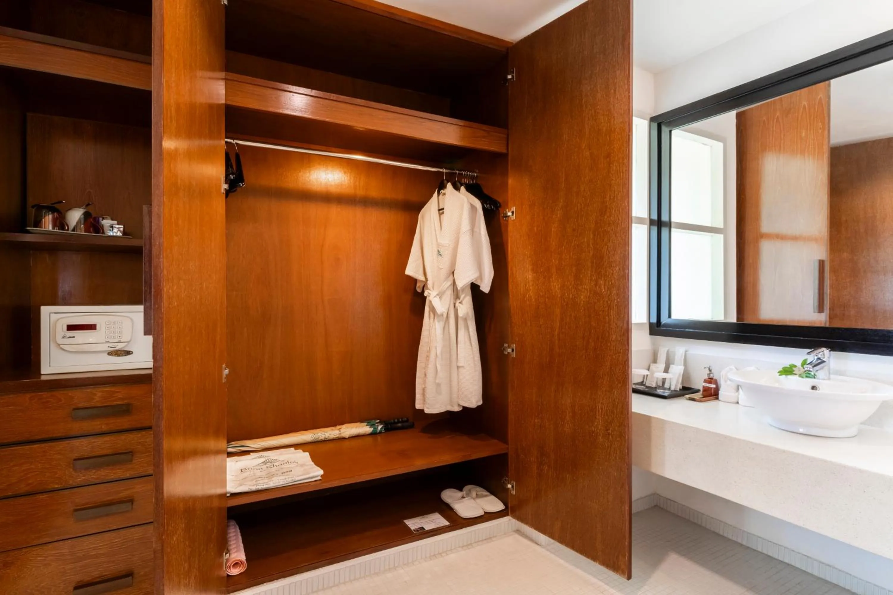 safe in Baan Khaolak Beach Resort