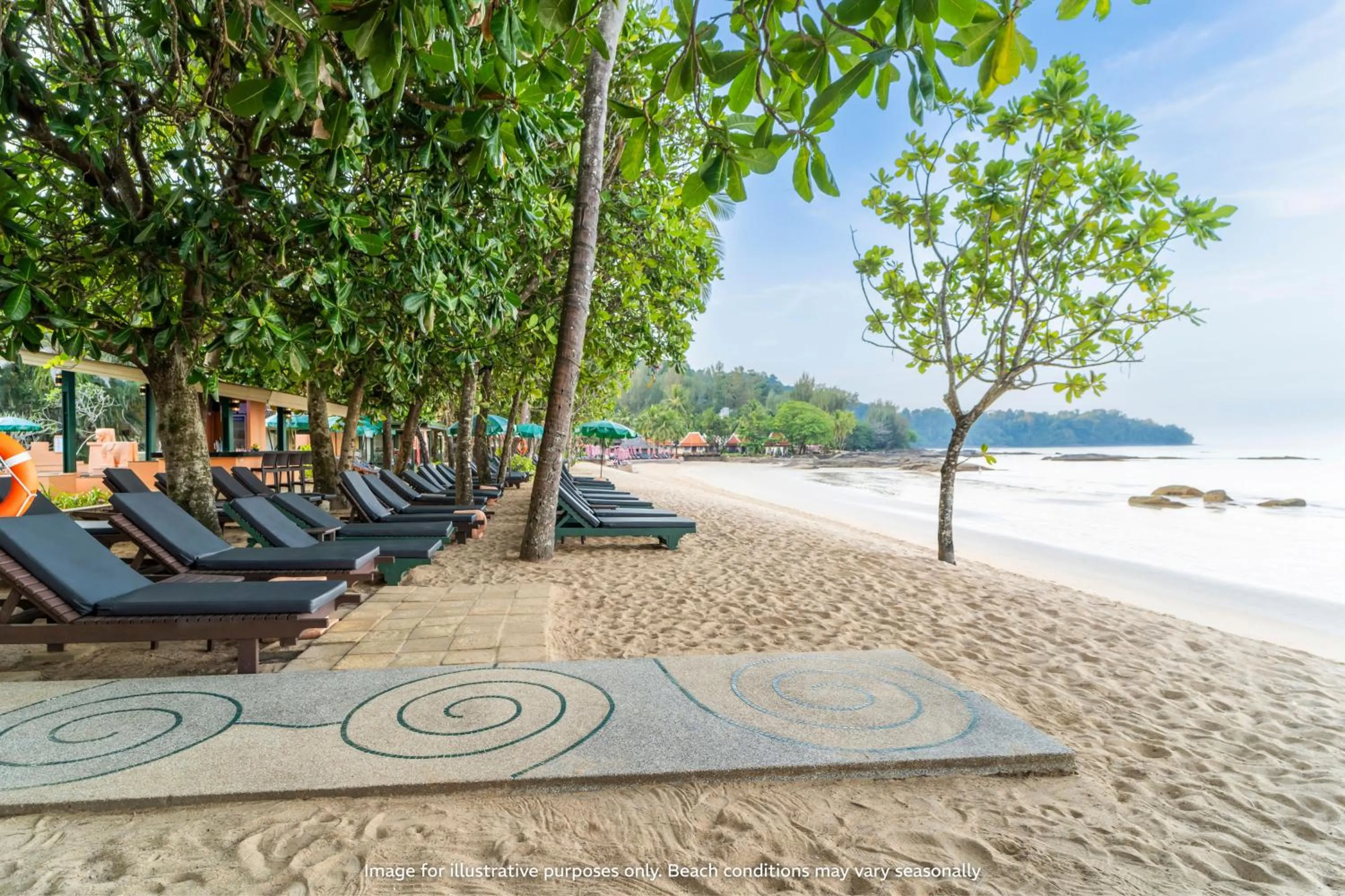 Beach in Baan Khaolak Beach Resort