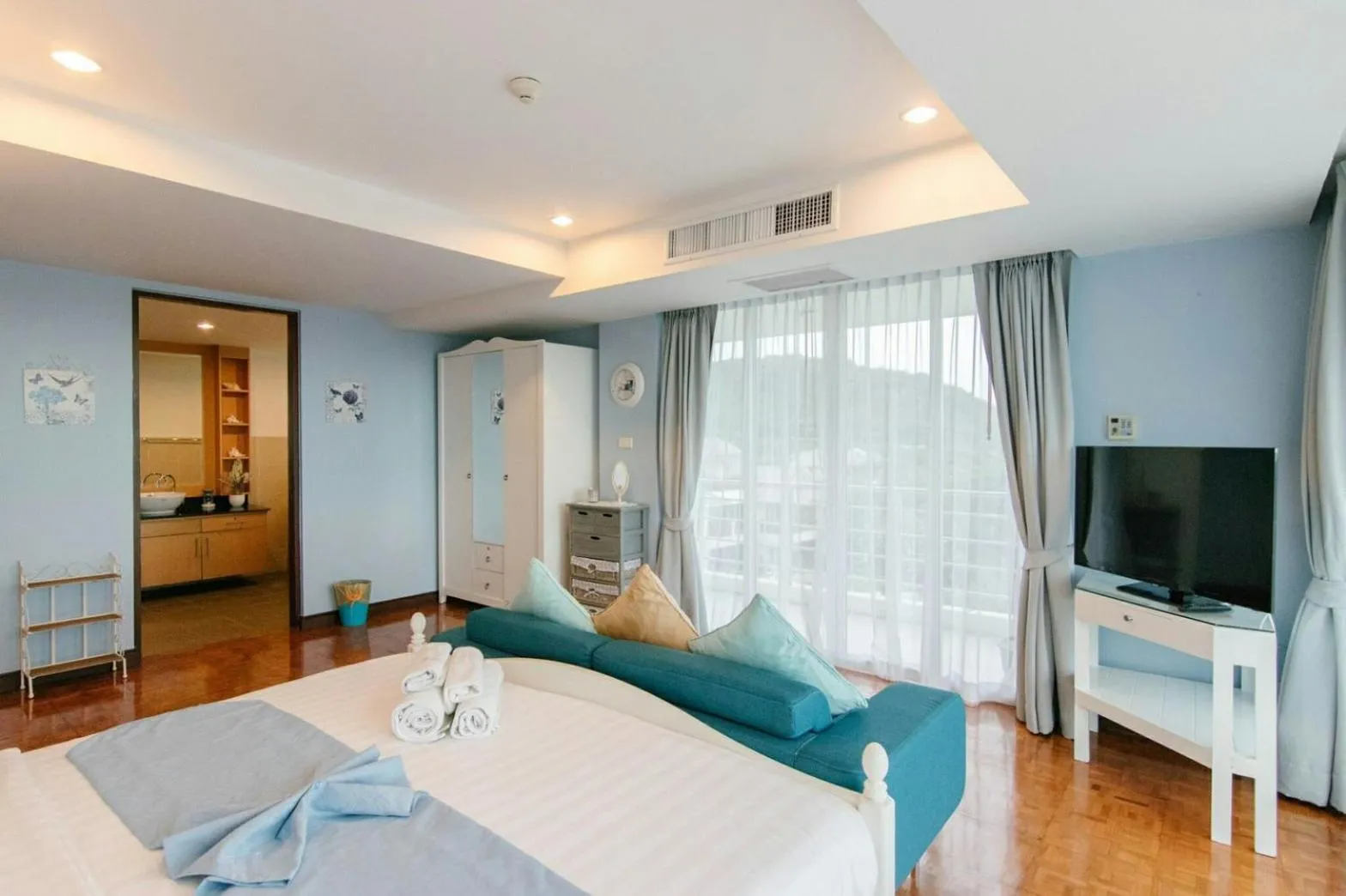 Bed in SeaRidge Hua Hin Resort & Poolvilla