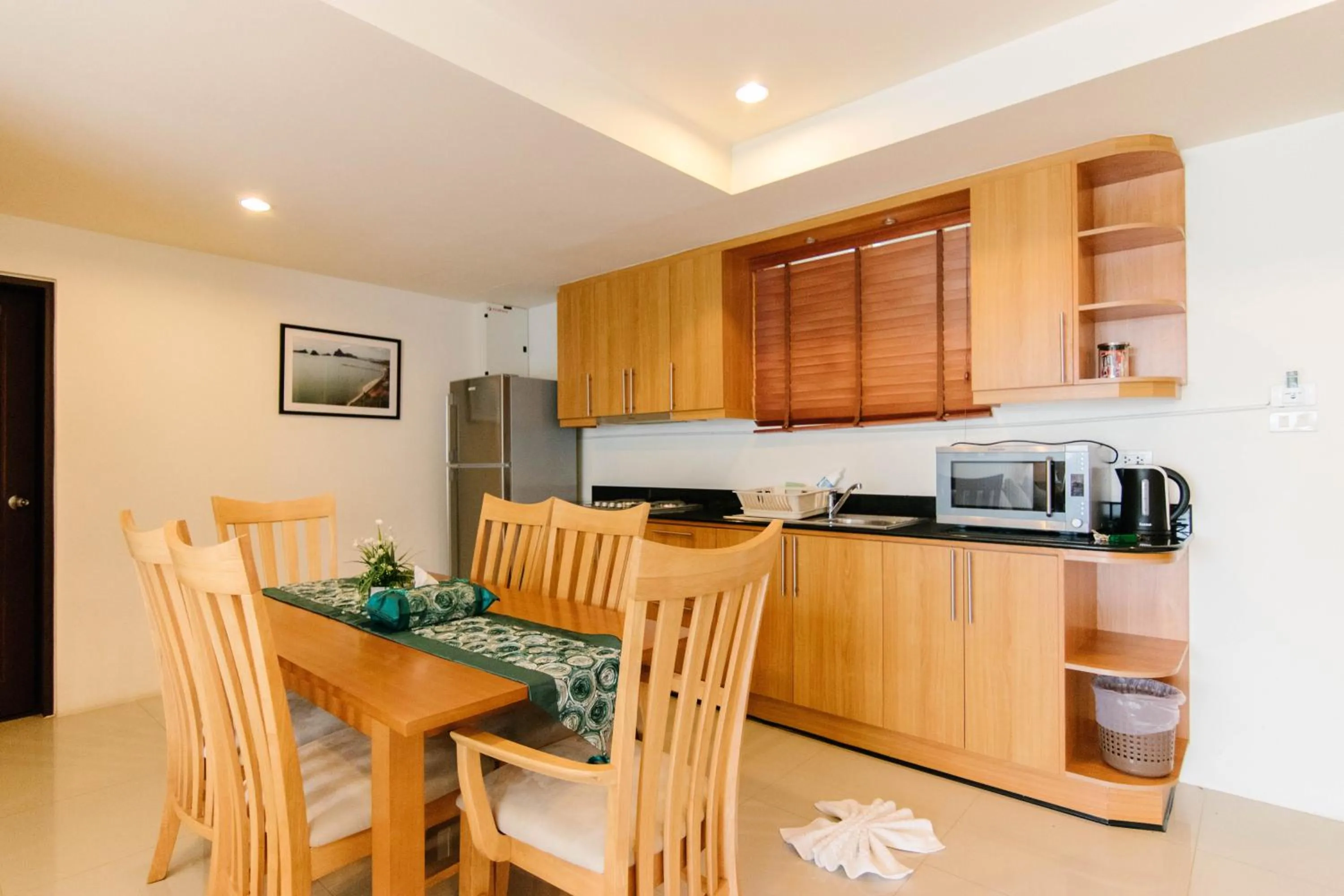 Restaurant/places to eat in SeaRidge Hua Hin Resort & Poolvilla