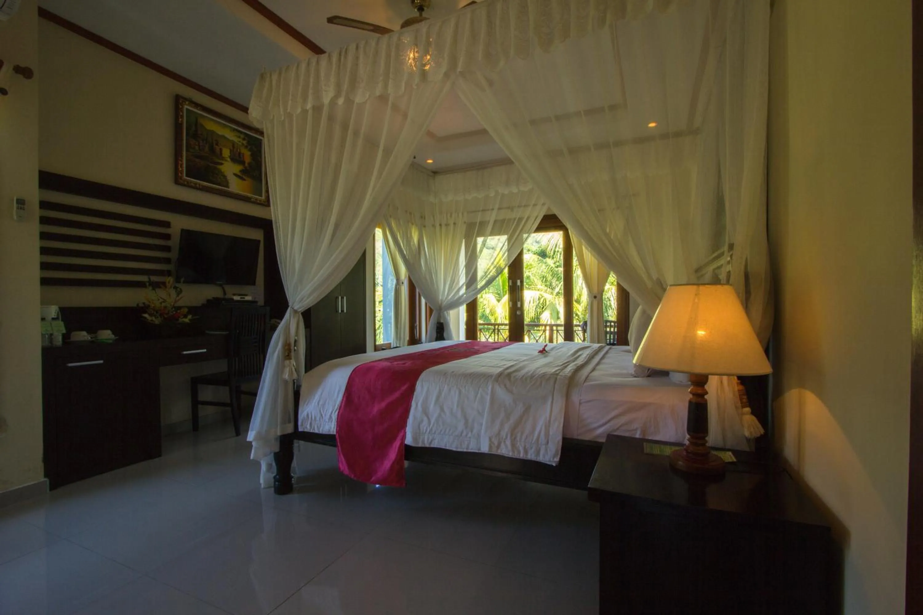 TV and multimedia, Bed in Arya Amed Beach Resort and Dive Center