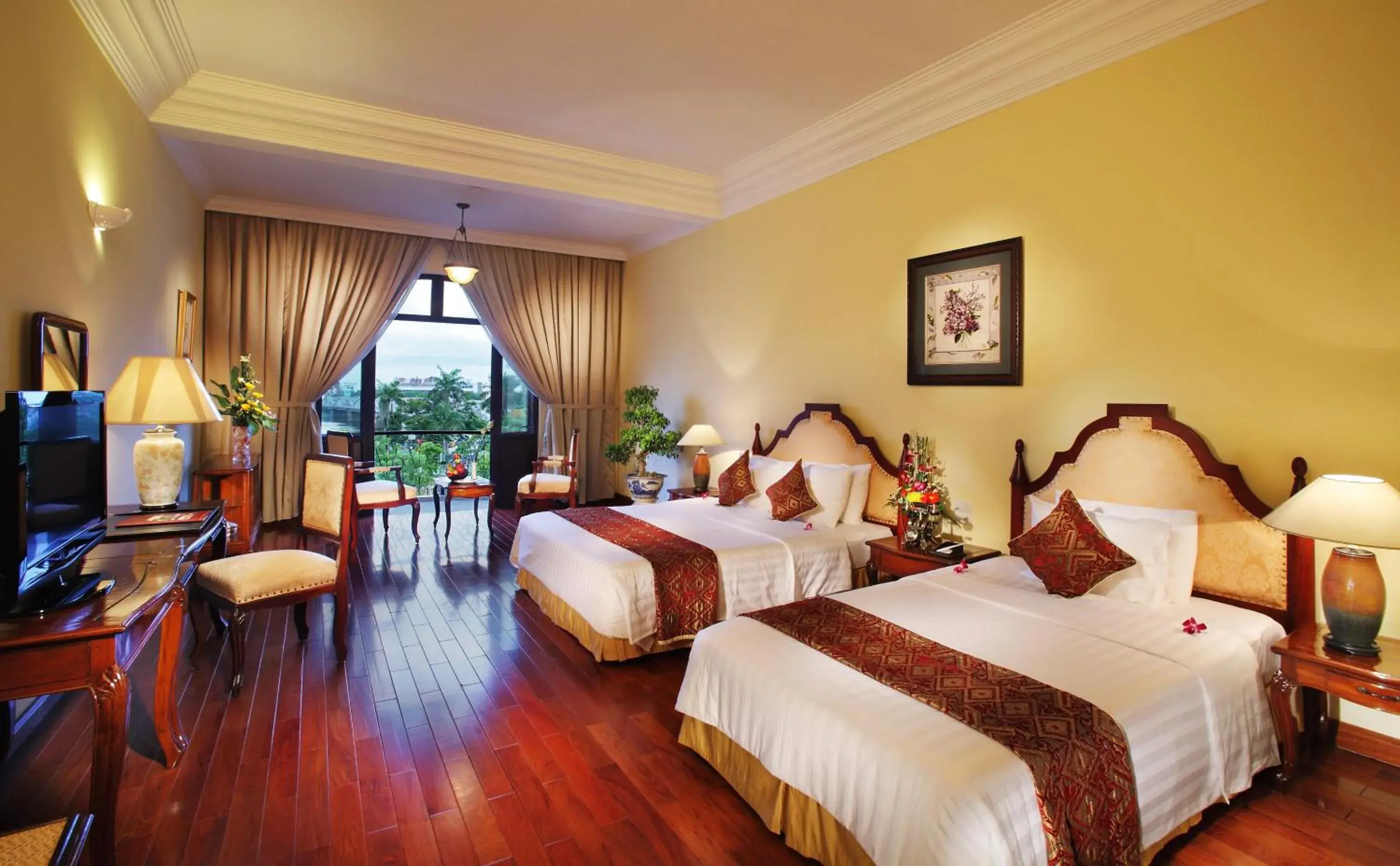 Premium Deluxe Double or Twin Room with City View in Saigon Morin Hotel Premium Deluxe Double or Twin Room with City View in Saigon Morin Hotel