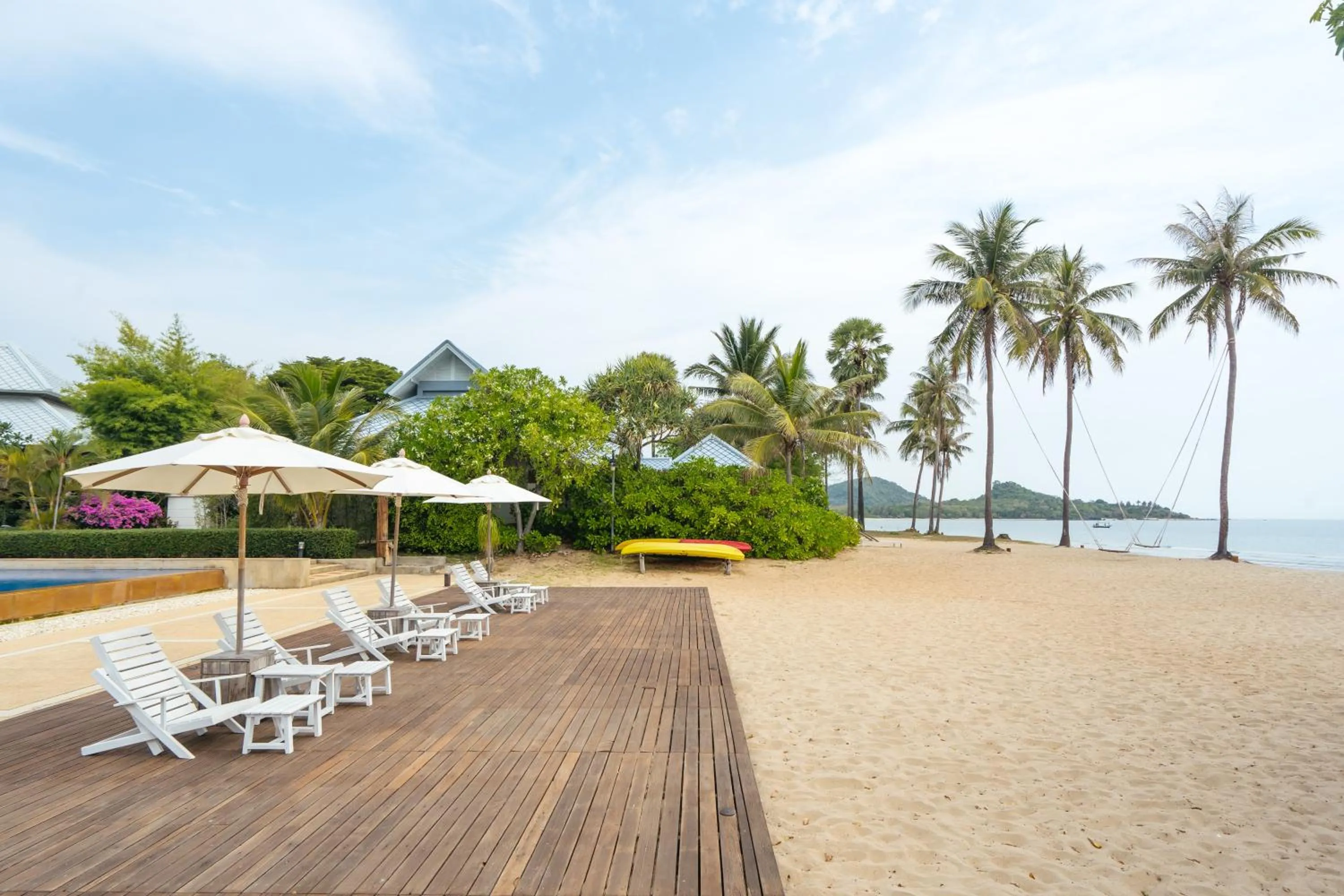 Beach in Sirarun Resort