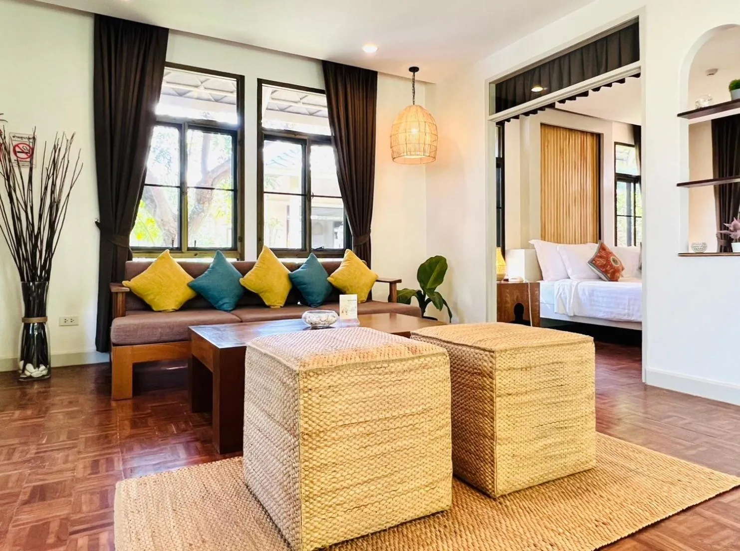 Living room, Bed in Sirarun Resort