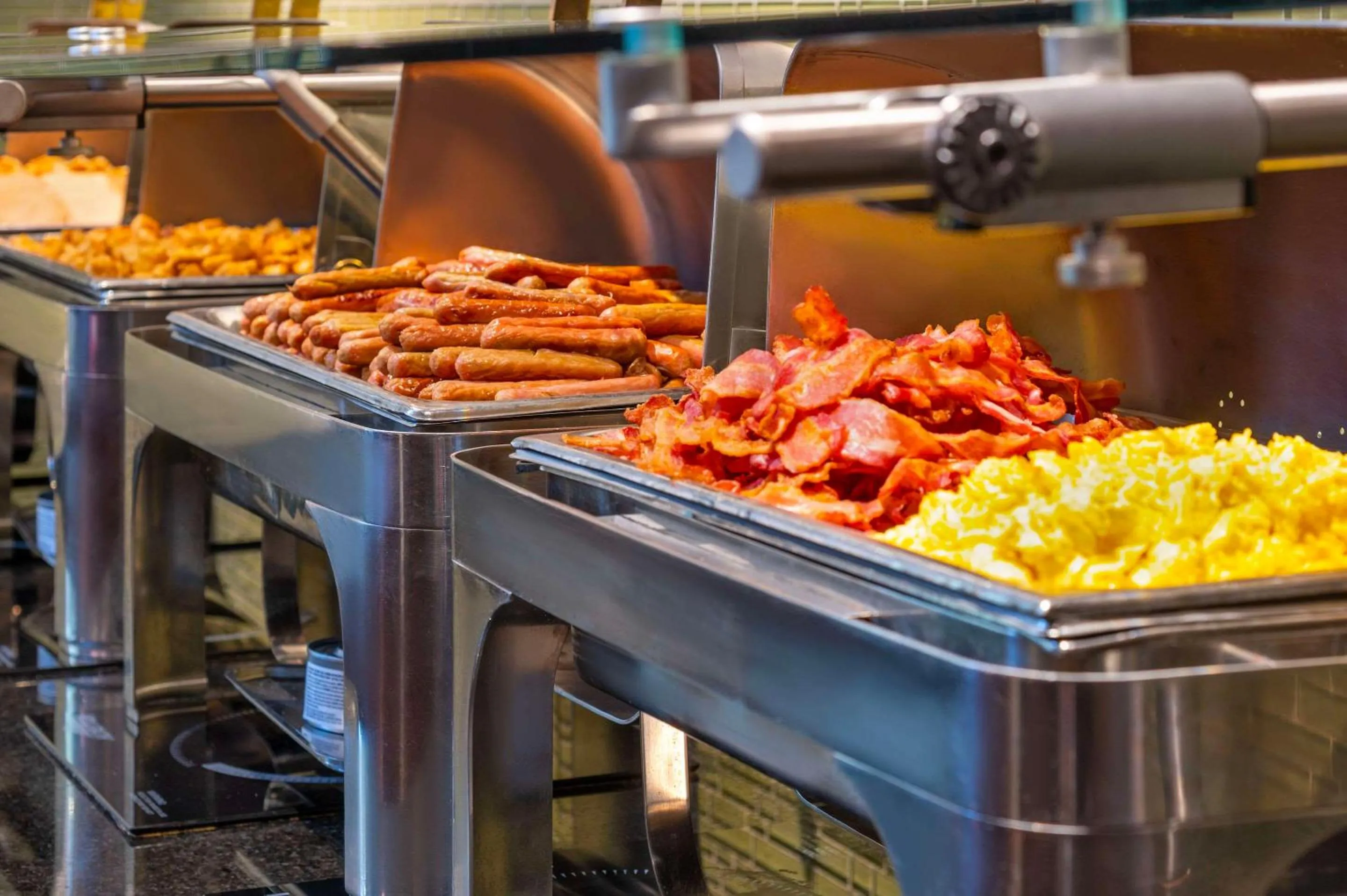 Breakfast in Allure Hotel & Conference Centre, Ascend Hotel Collection