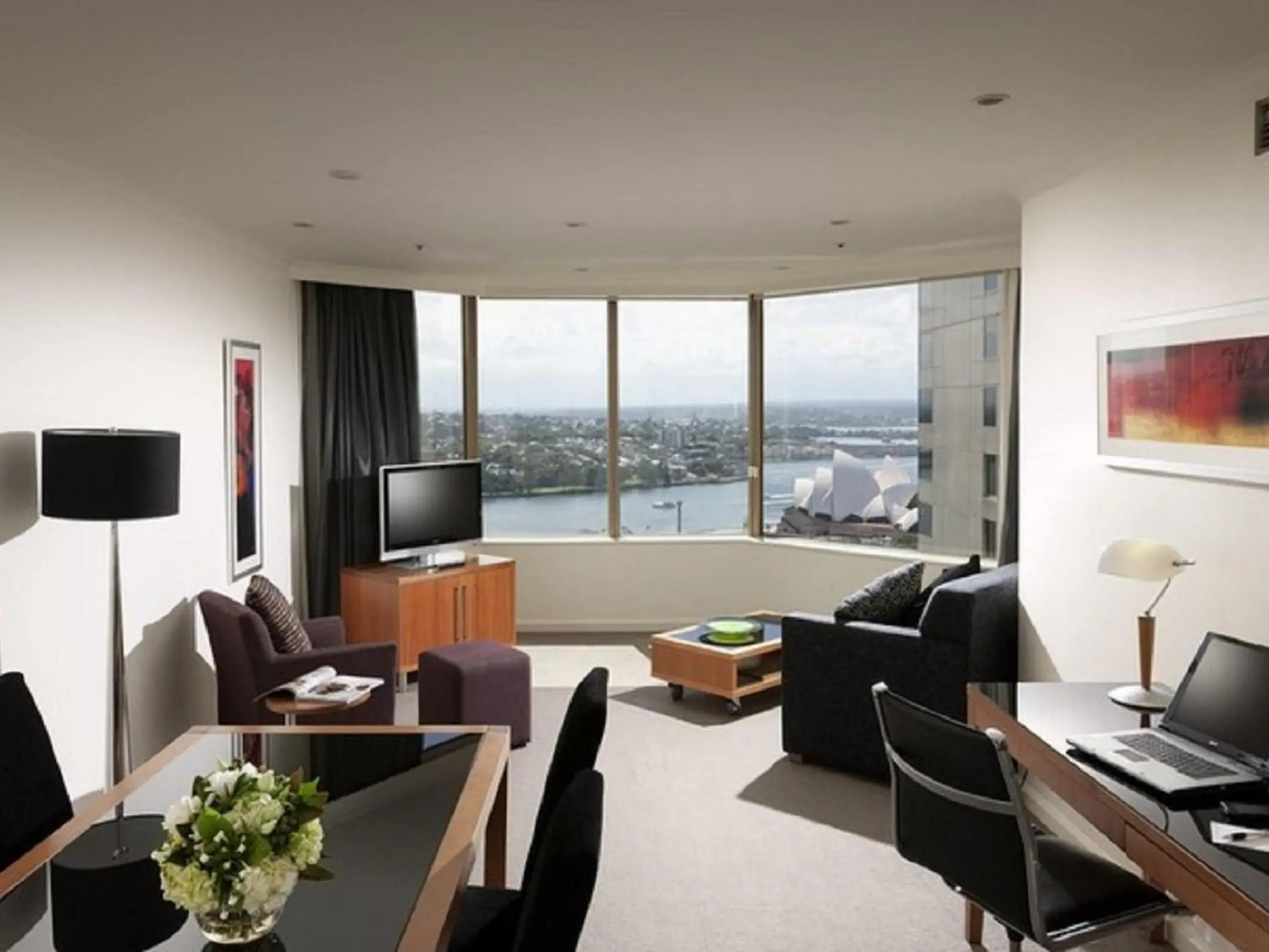 One-Bedroom Suite with Harbor View (Non-Refurbished) in The Sebel Quay West Suites Sydney One-Bedroom Suite with Harbor View (Non-Refurbished) in The Sebel Quay West Suites Sydney