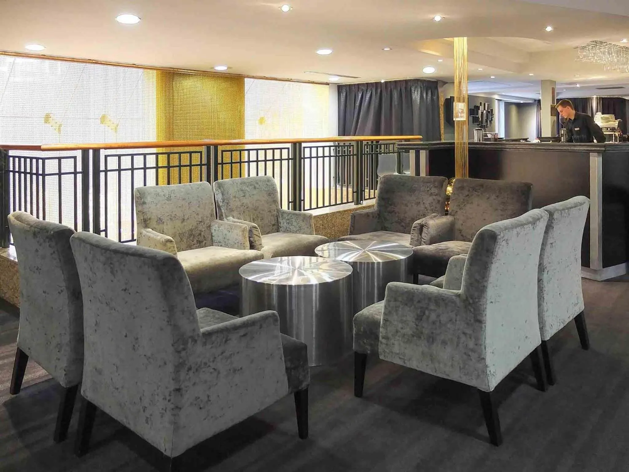 Lounge or bar in The Sebel Quay West Suites Sydney
