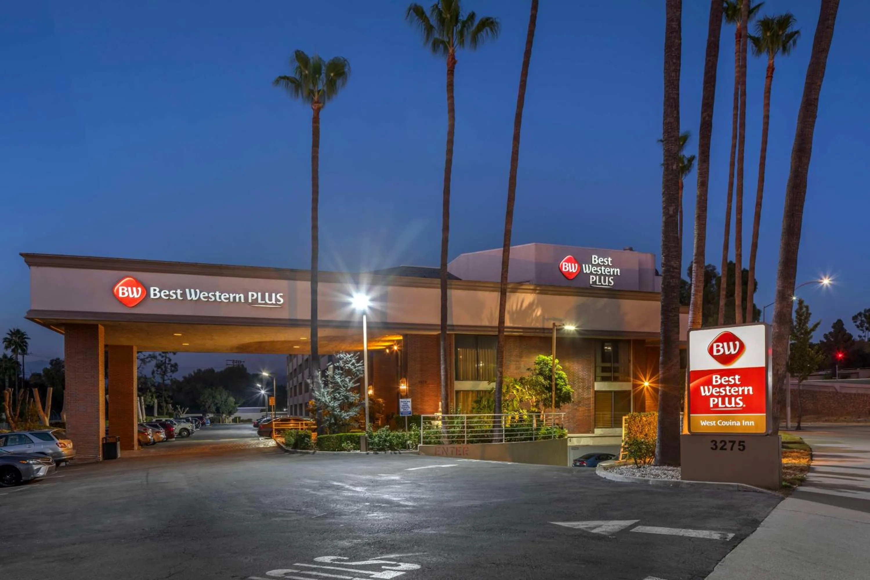 Property building in Best Western Plus West Covina Inn