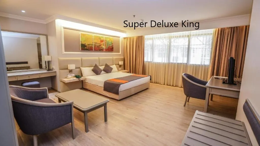 Bed in Kingwood Hotel Kuching