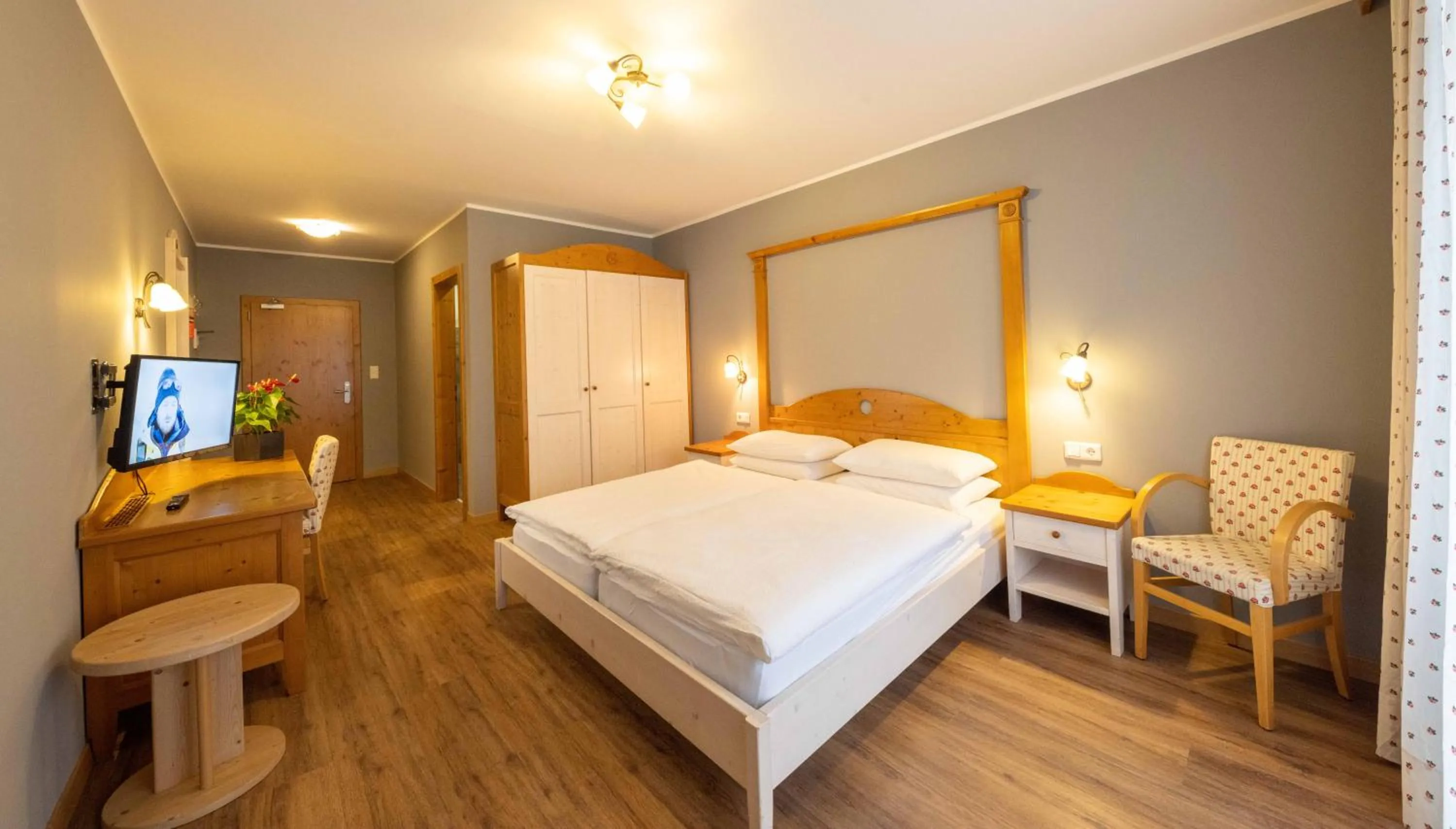 Bed in Hotel Hellweger