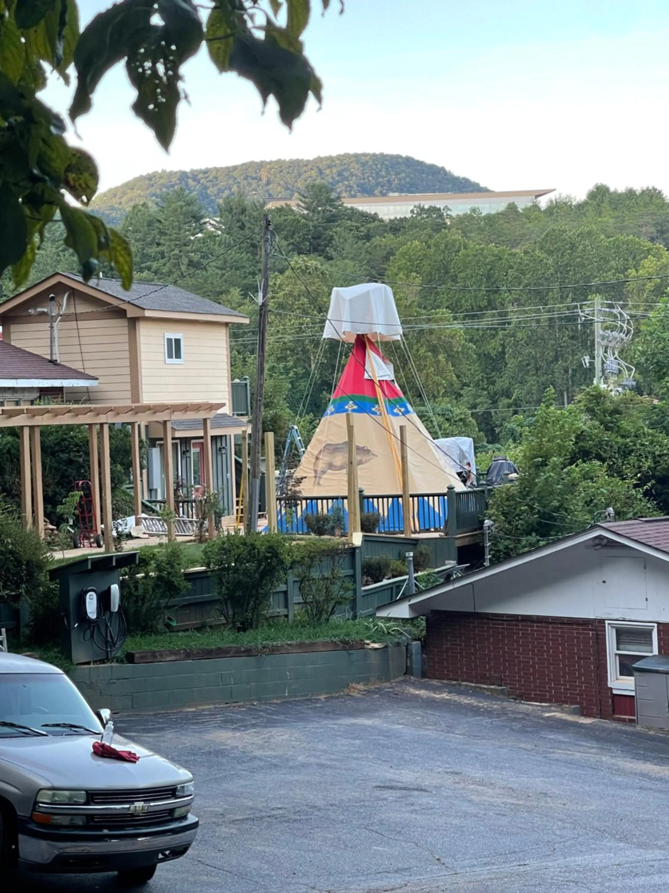 Property building in Mountain Aire Cottages, Inn, & Glamping